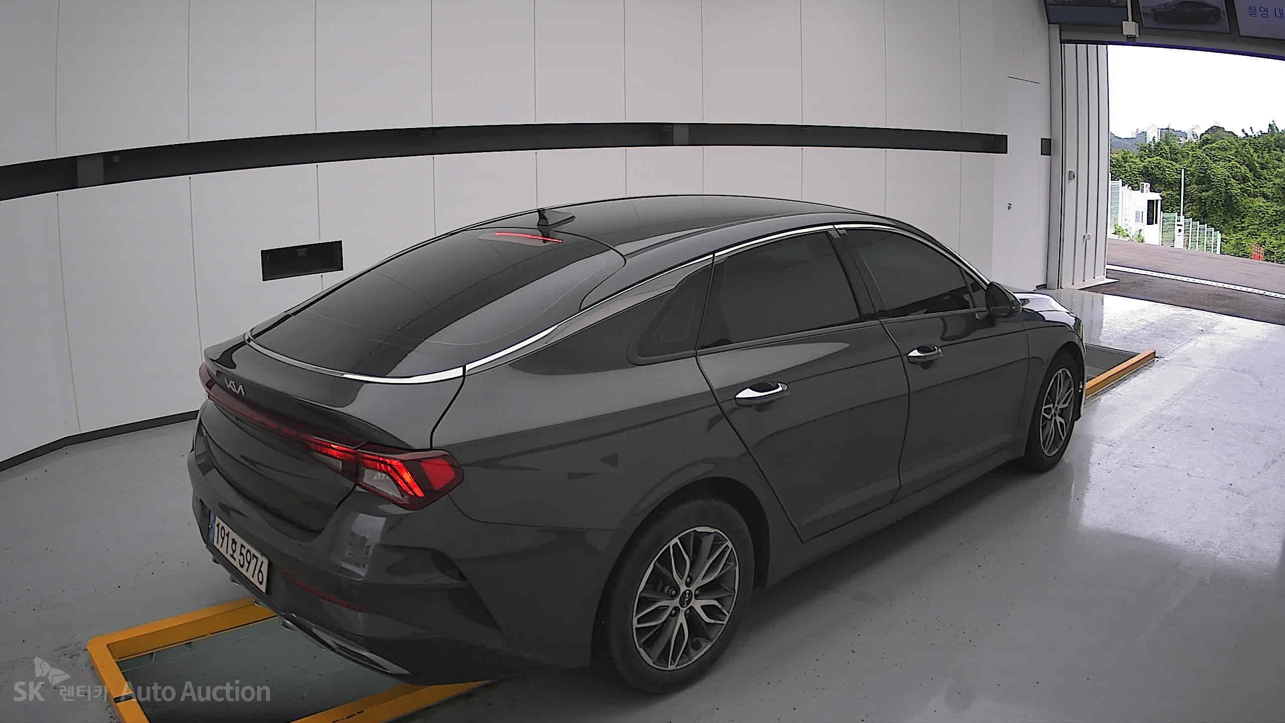 2023 - kia k5