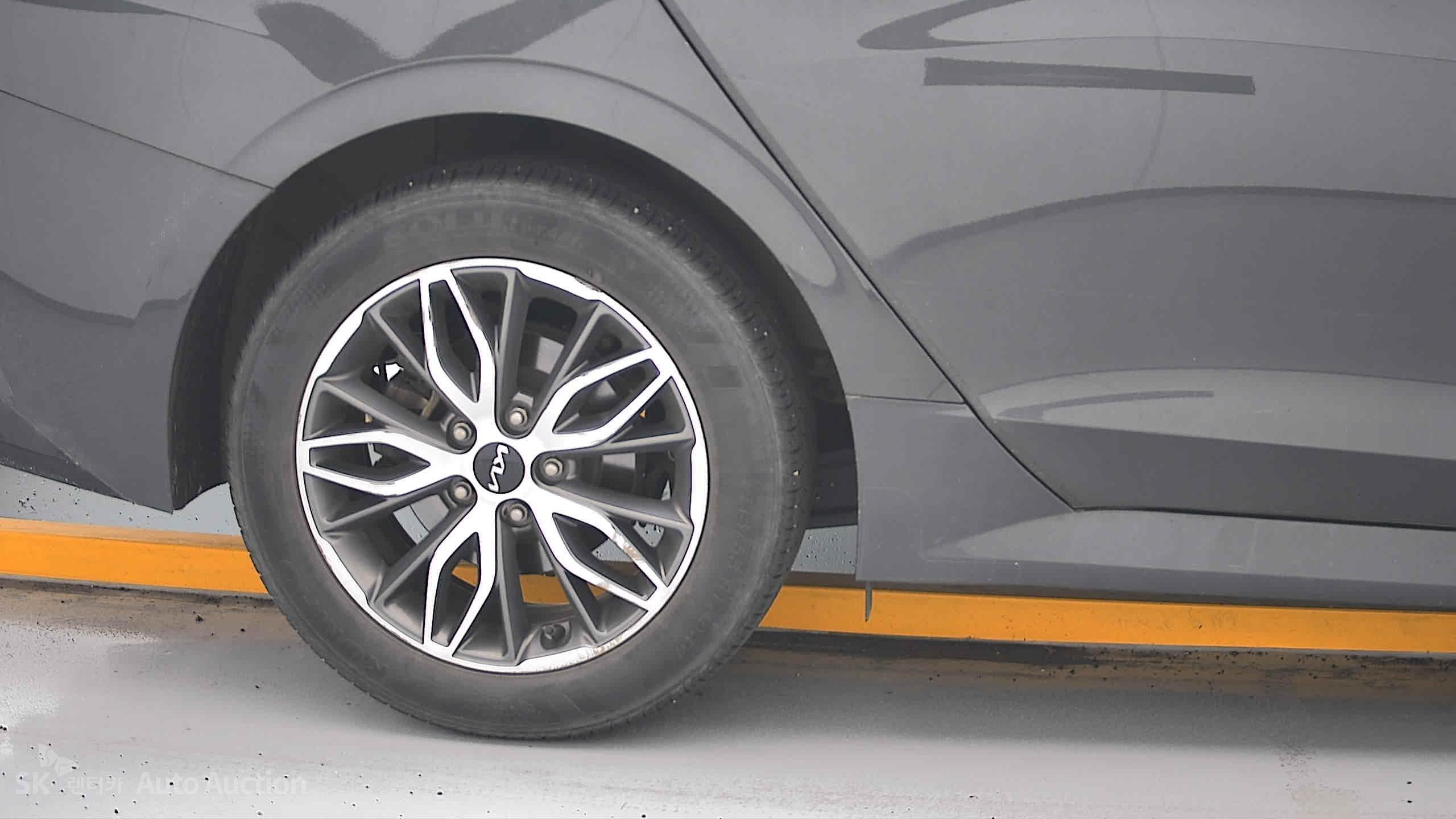 2023 - kia k5