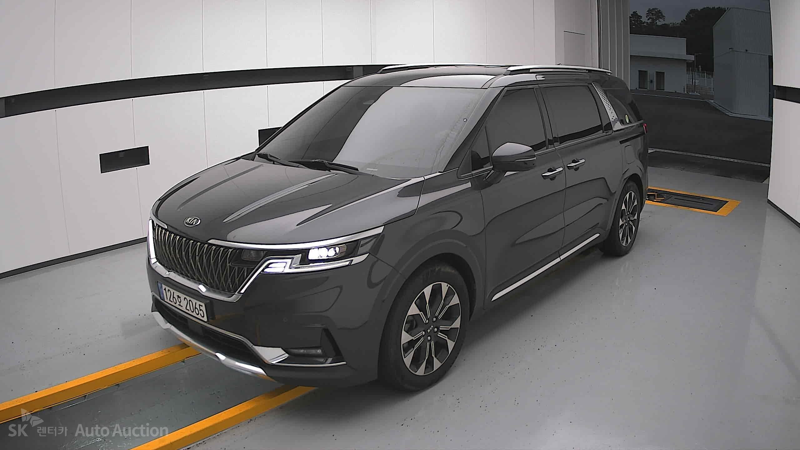 2021 - kia carnival