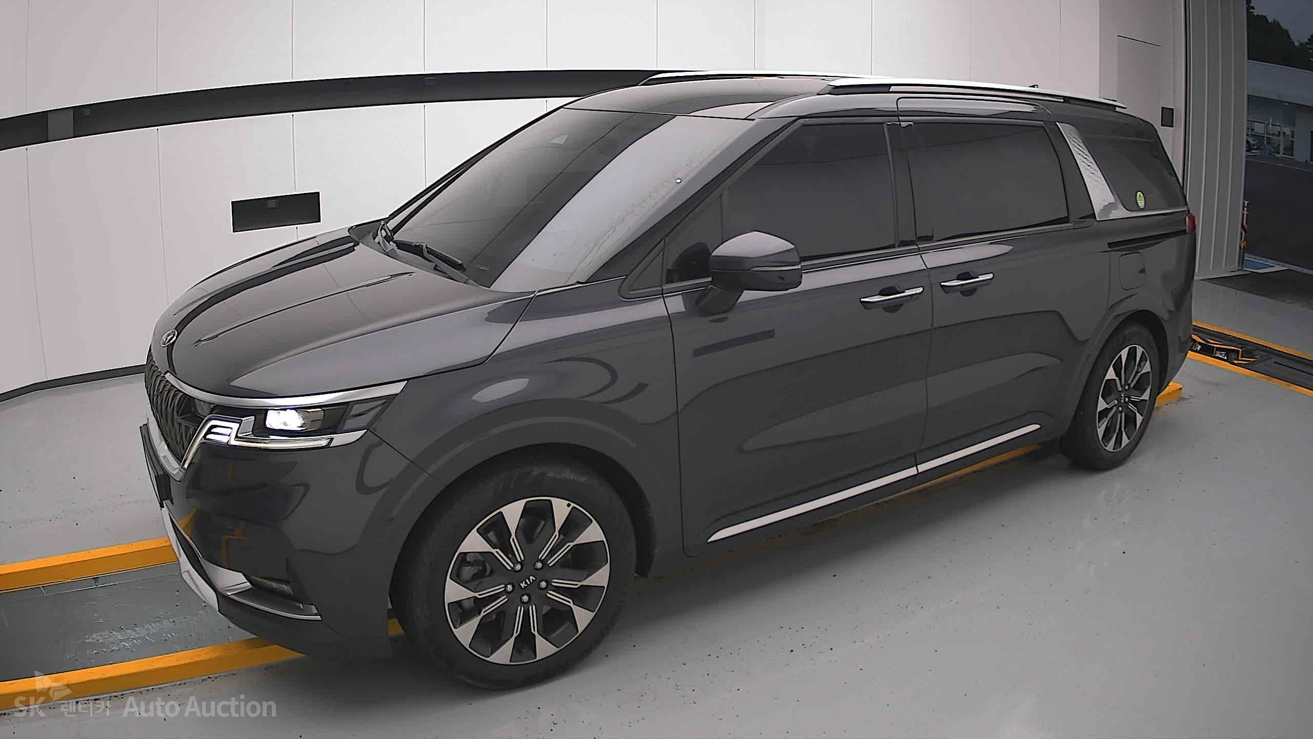 2021 - kia carnival