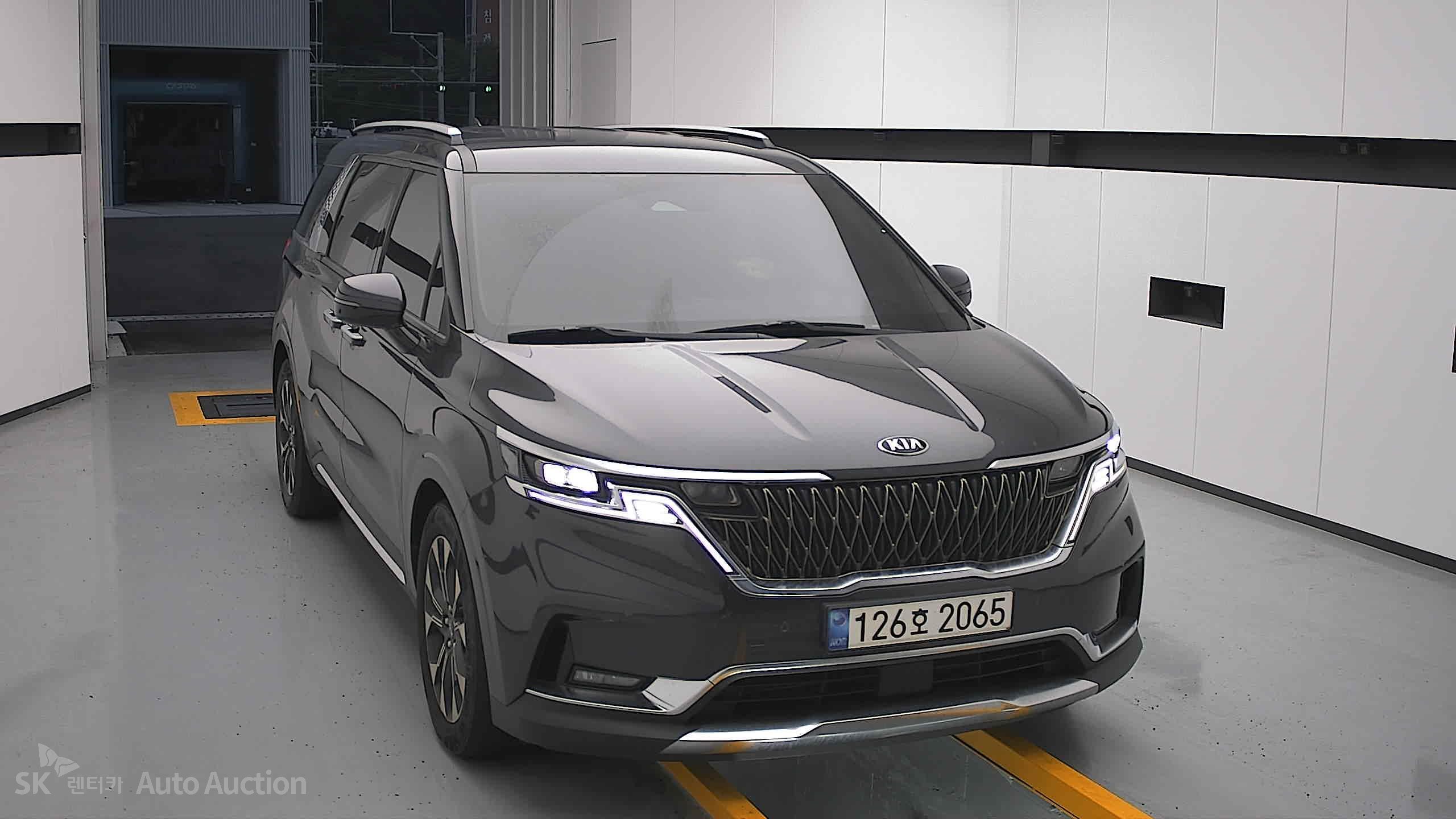 2021 - kia carnival