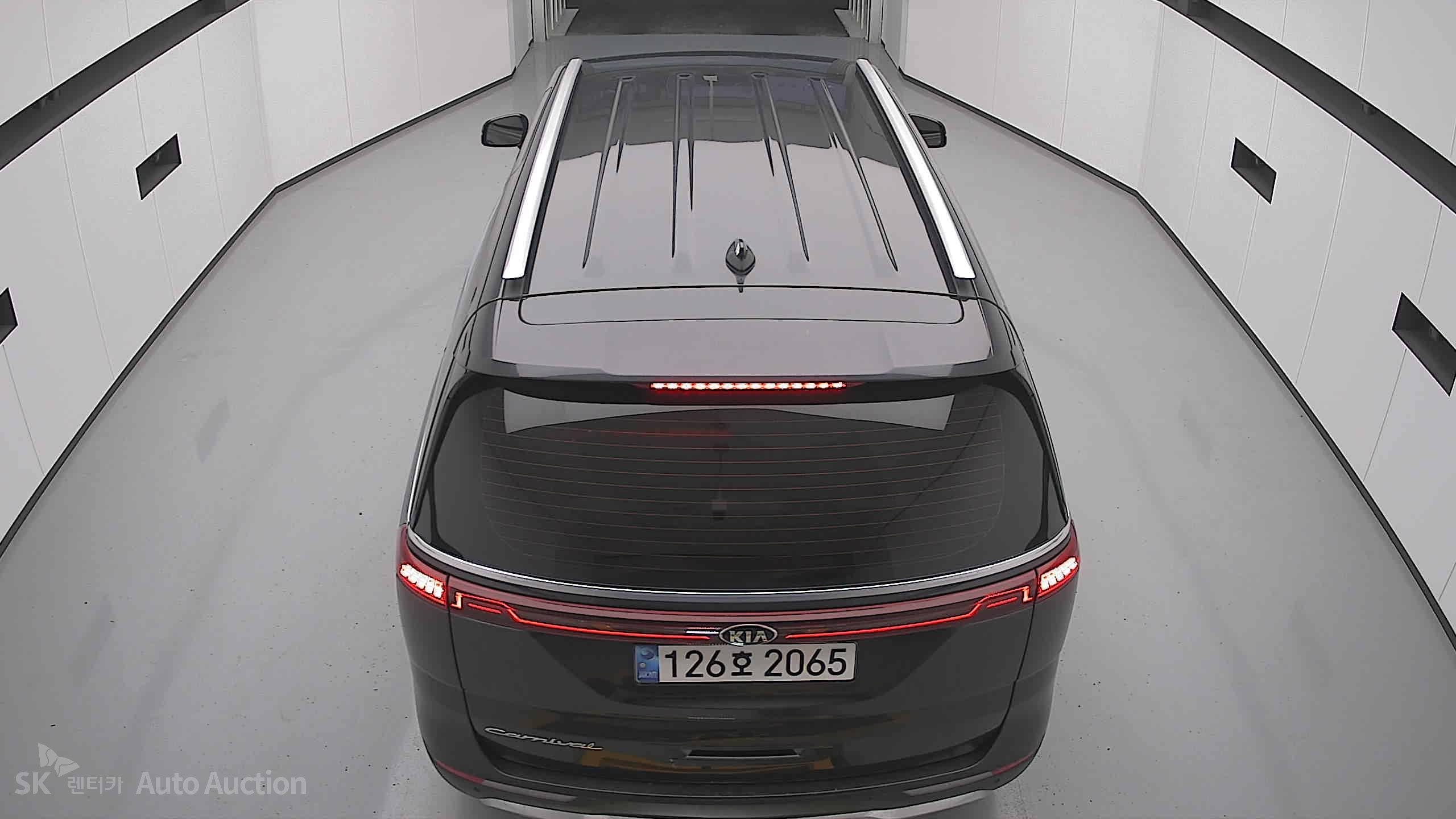 2021 - kia carnival