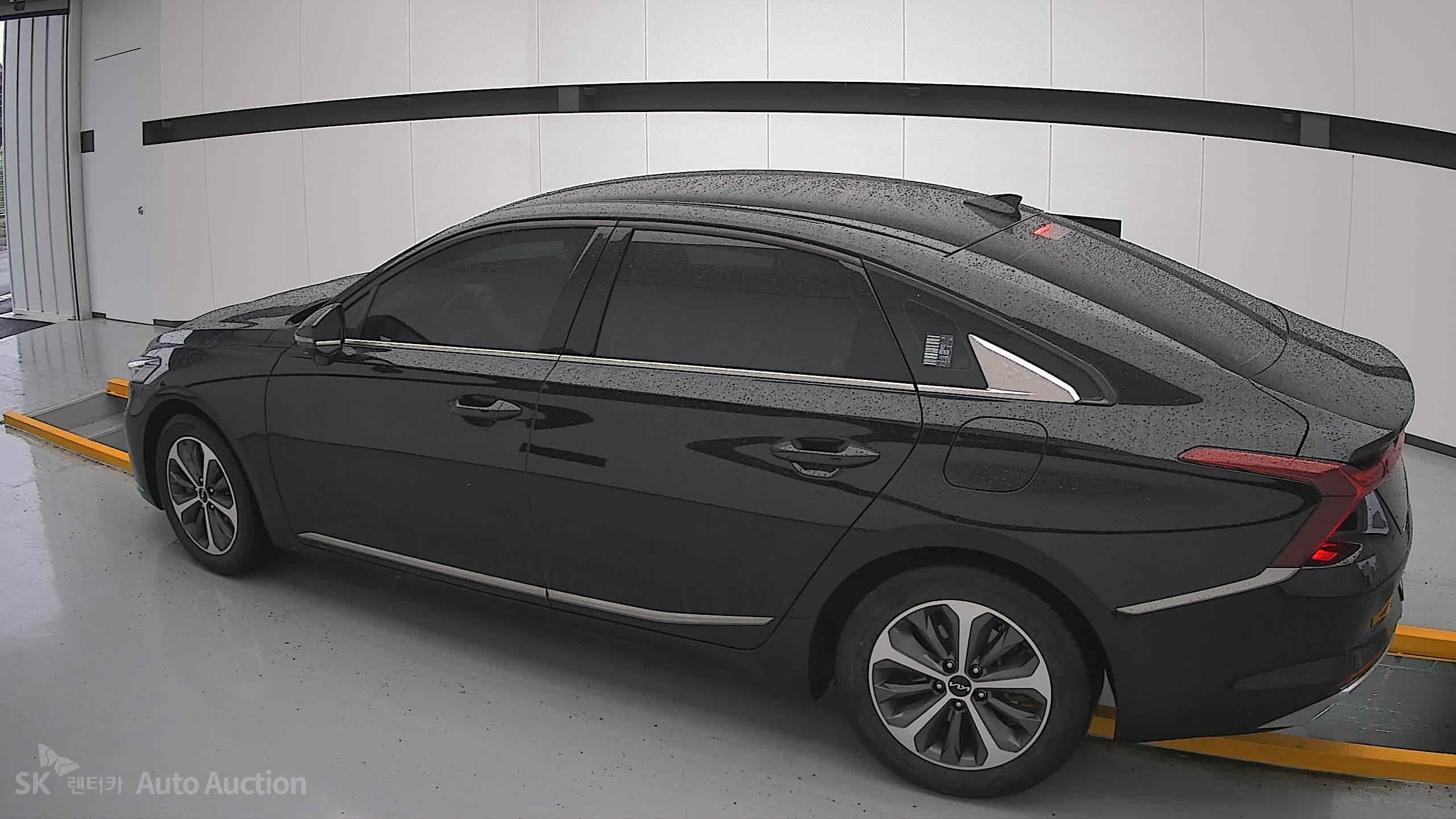 2023 - kia k8
