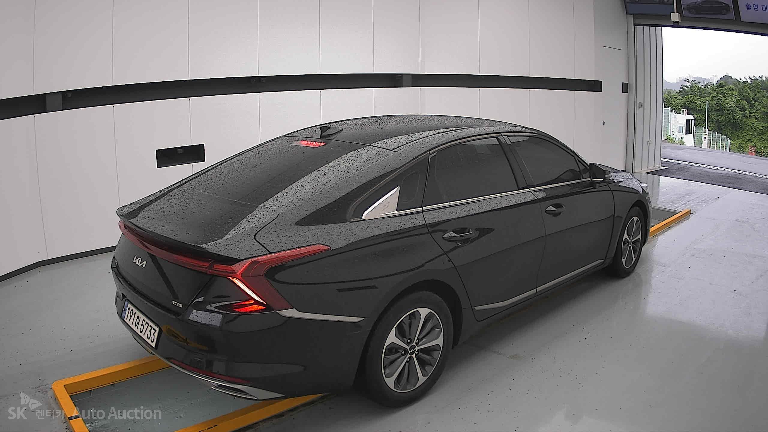 2023 - kia k8