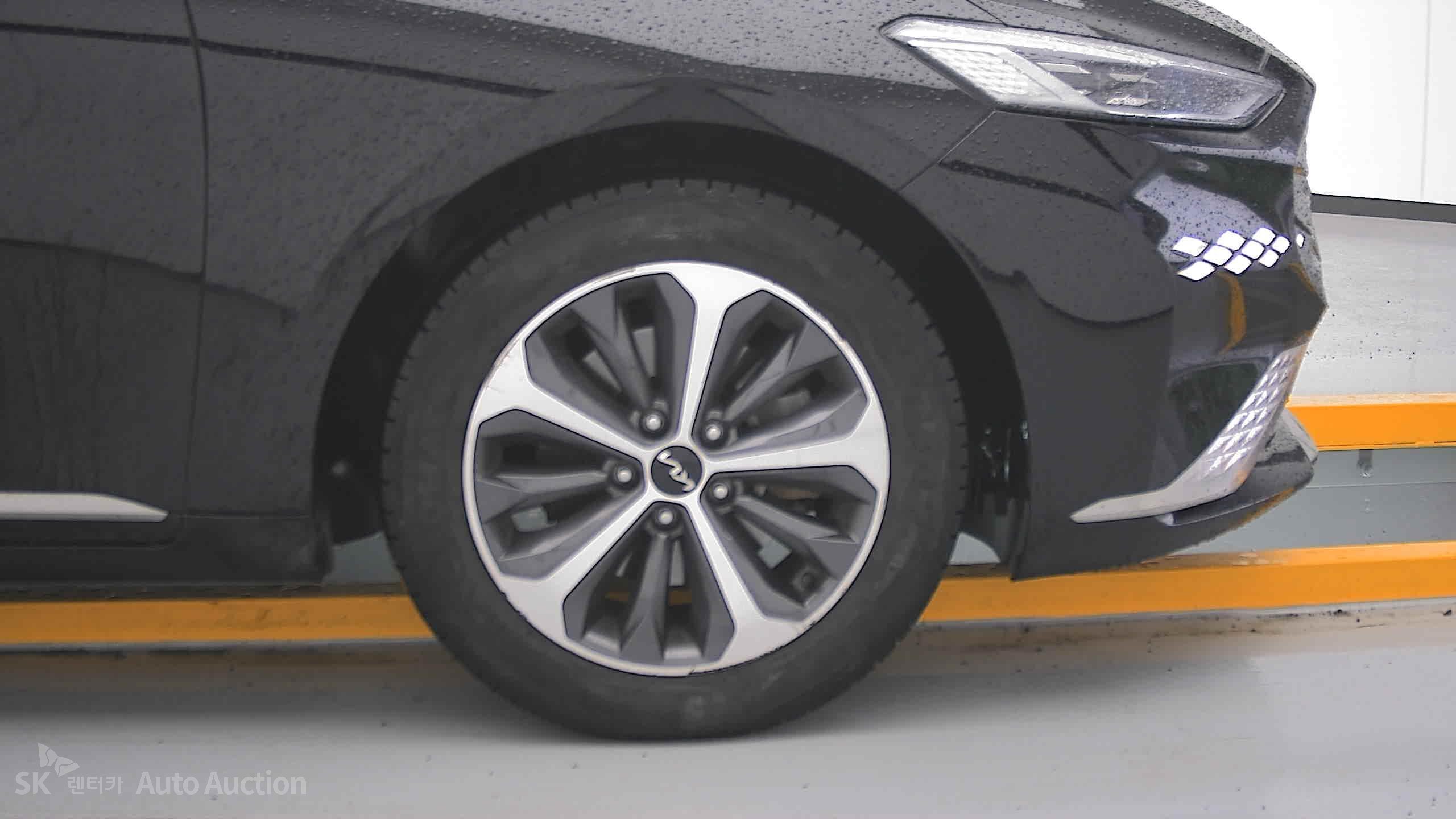 2023 - kia k8