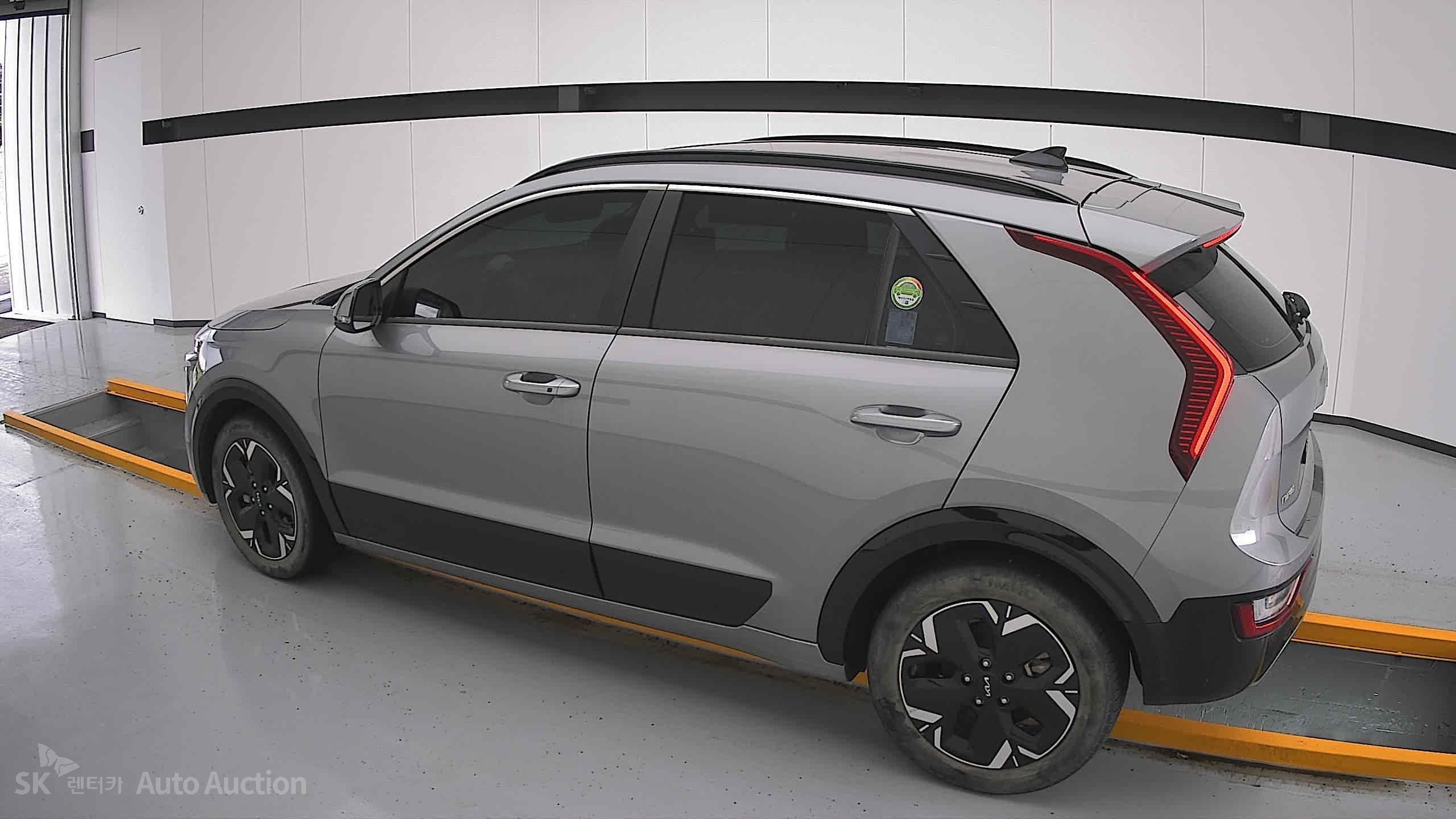 2023 - kia niro ev