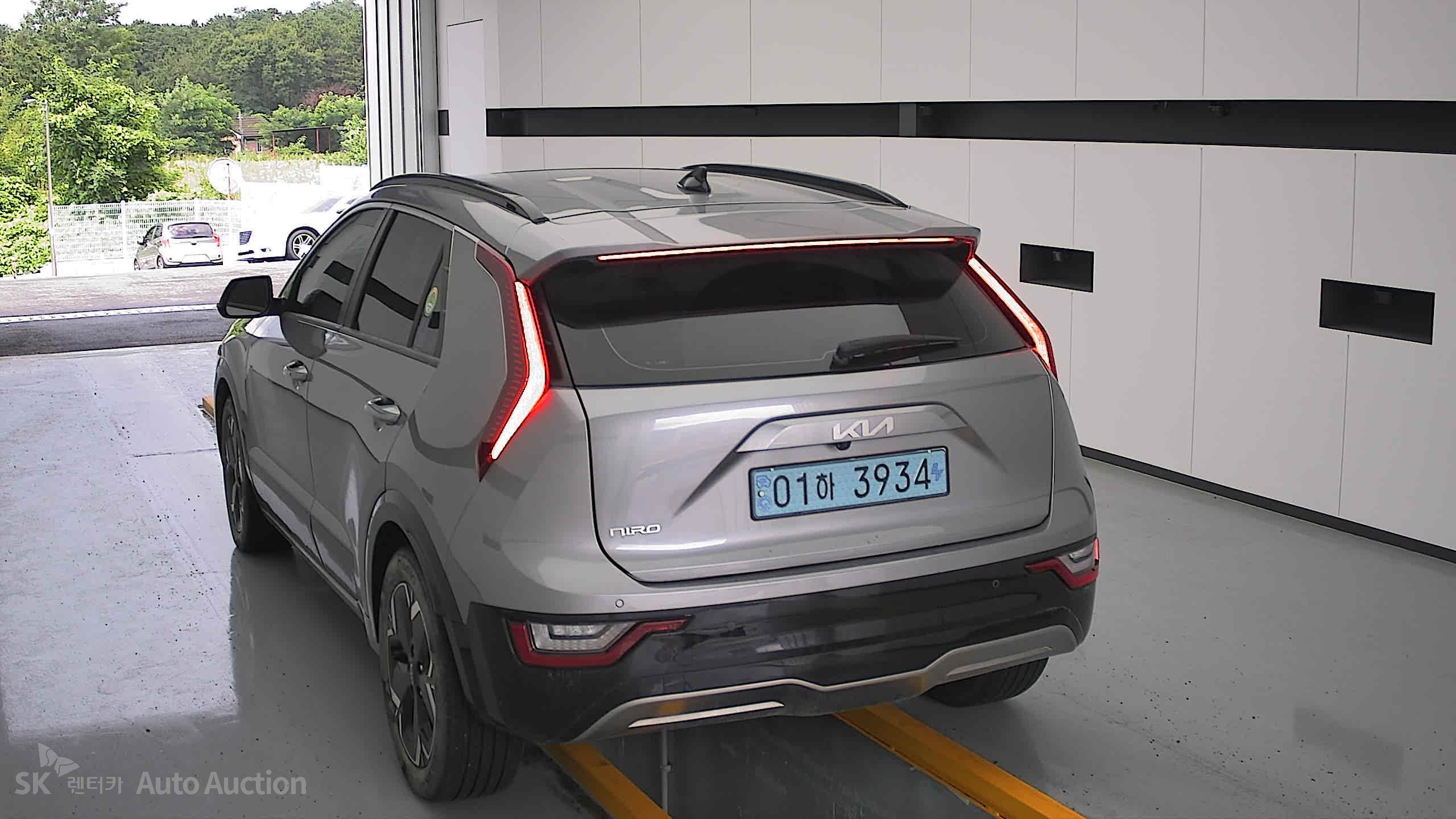 2023 - kia niro ev