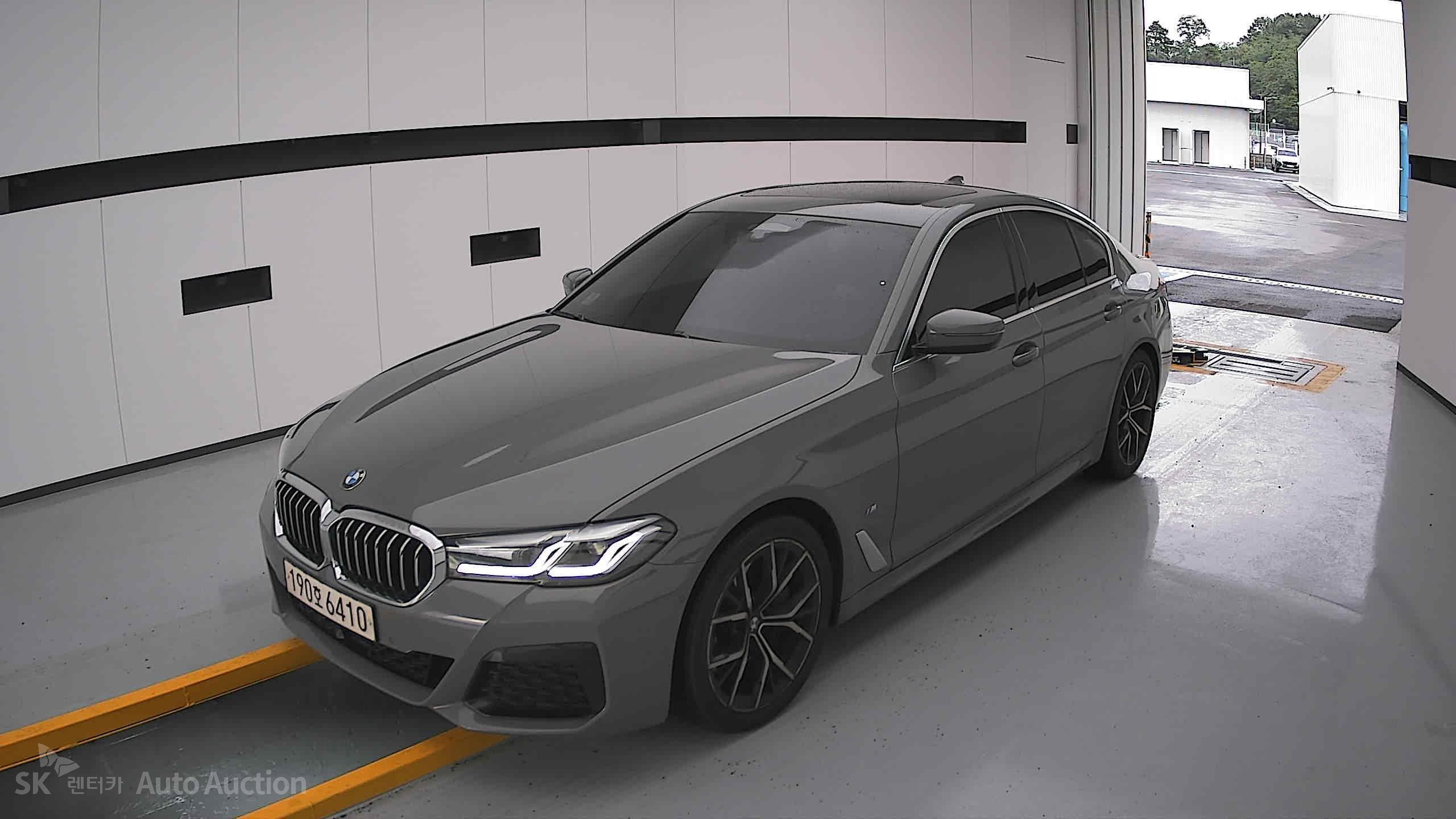 2022 - bmw 5 series