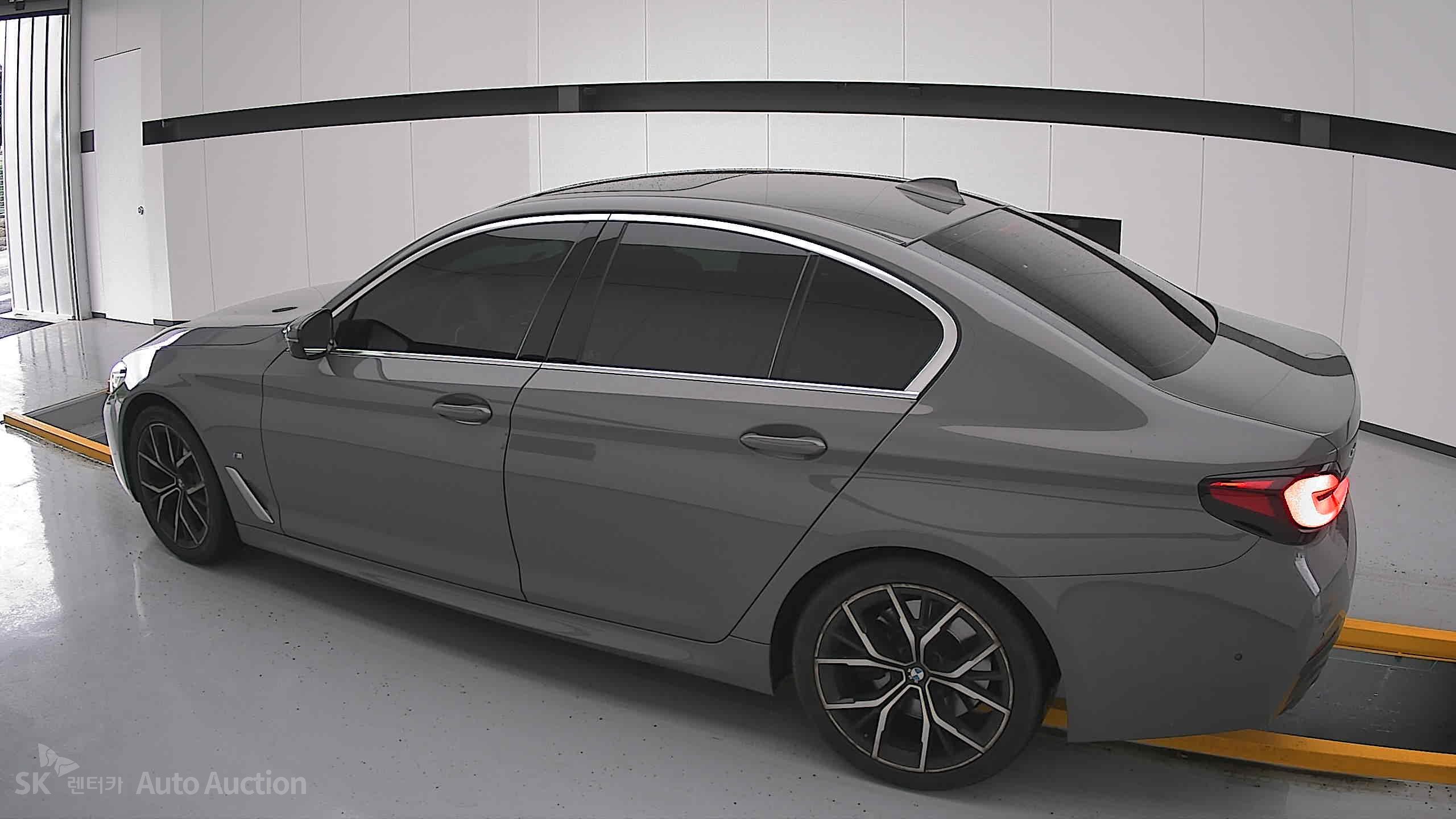 2022 - bmw 5 series