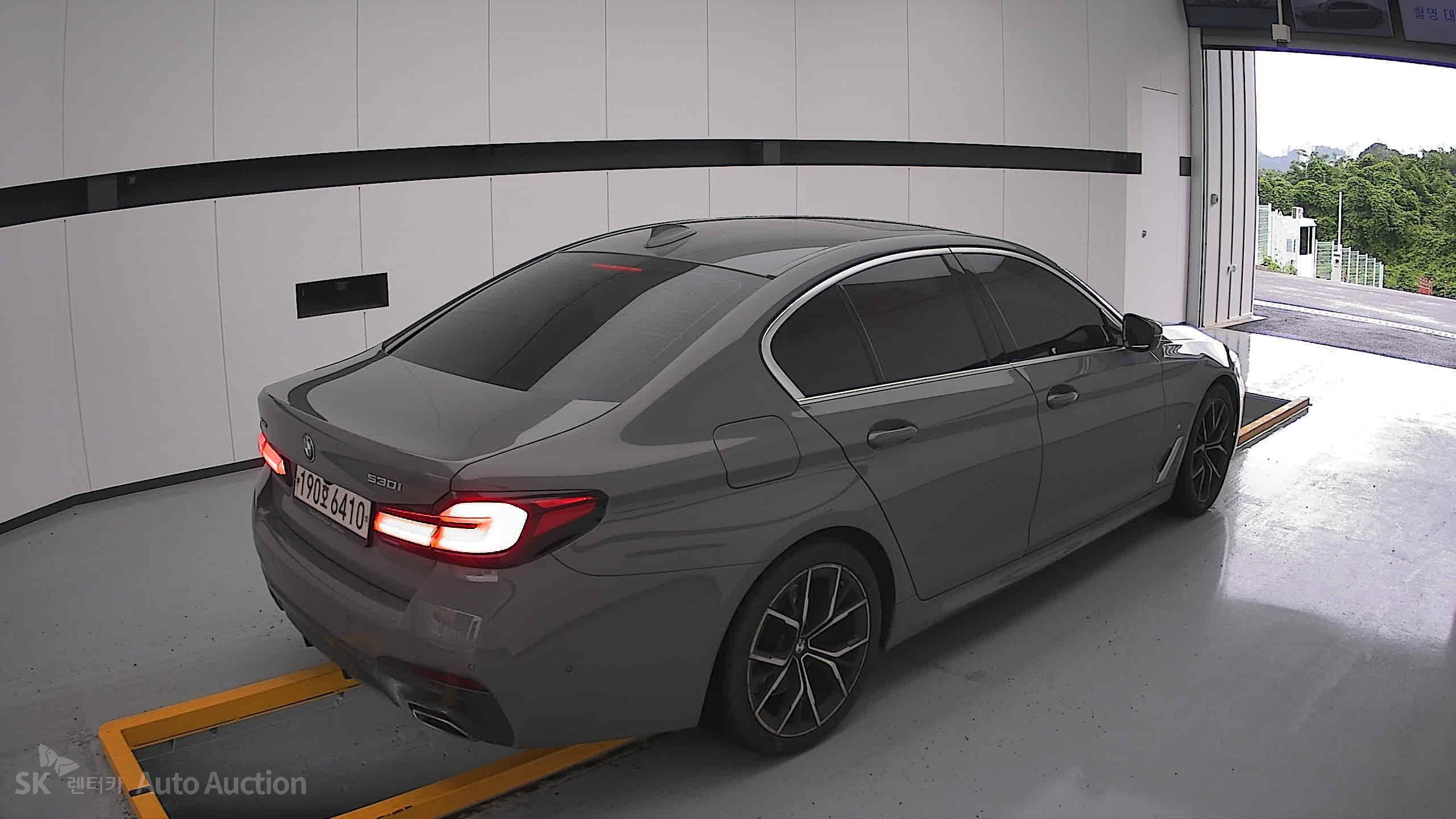 2022 - bmw 5 series