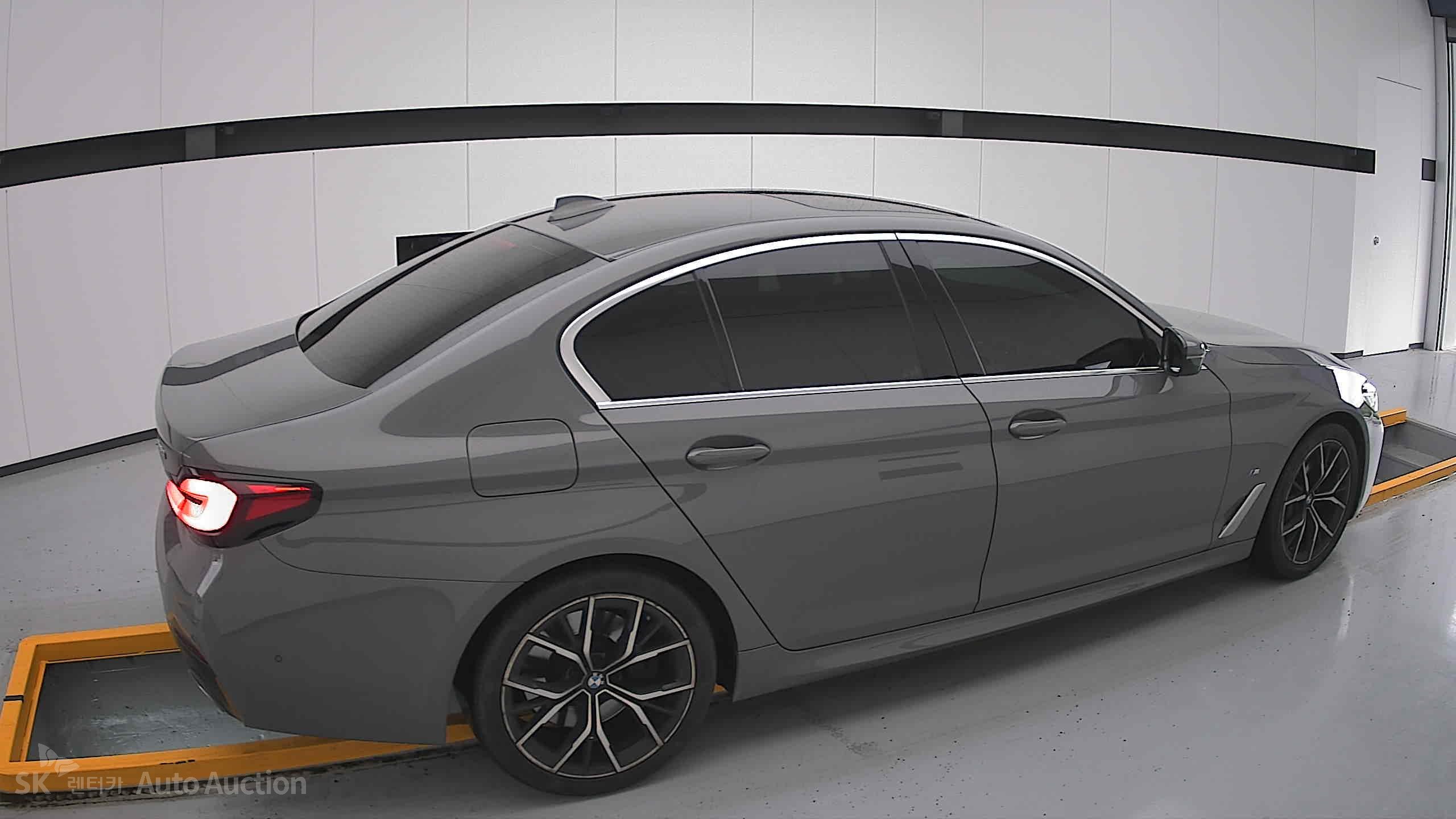 2022 - bmw 5 series