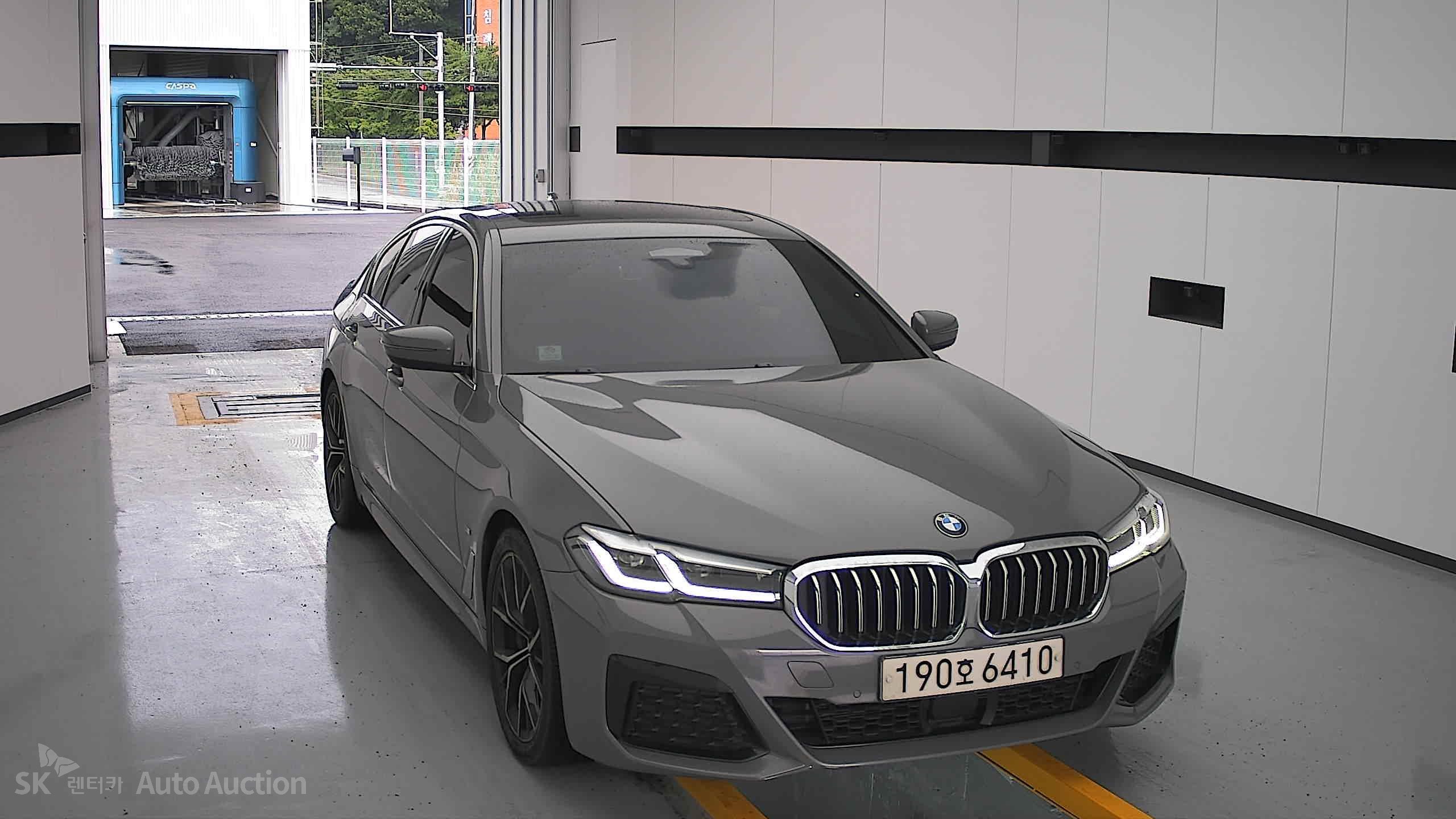 2022 - bmw 5 series