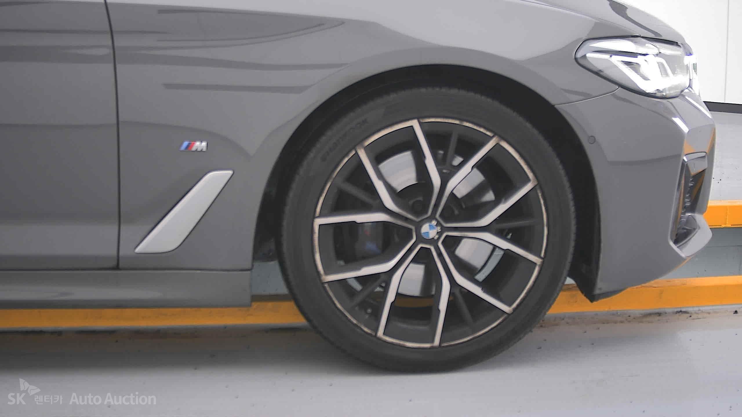 2022 - bmw 5 series