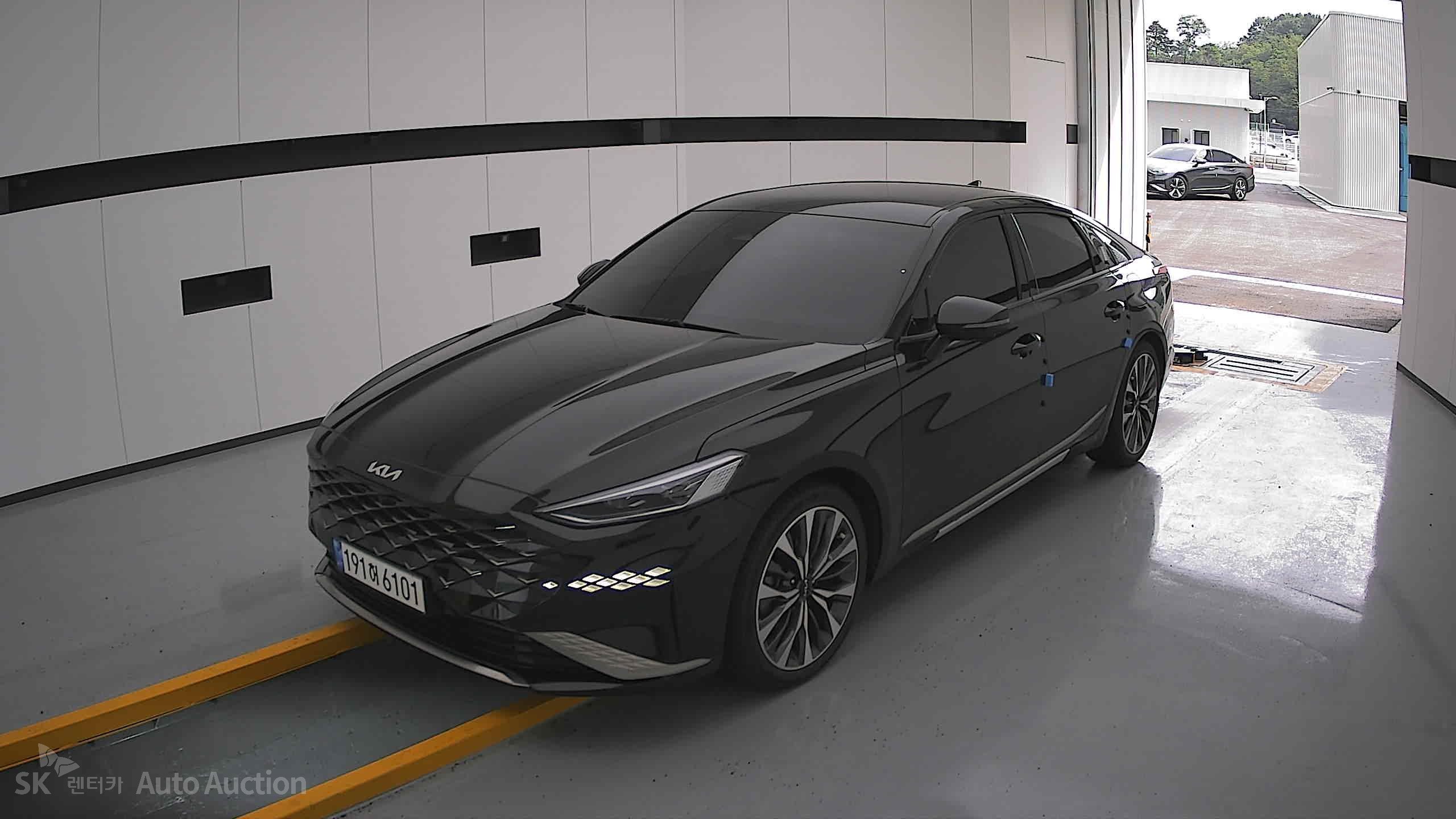2023 - kia k8
