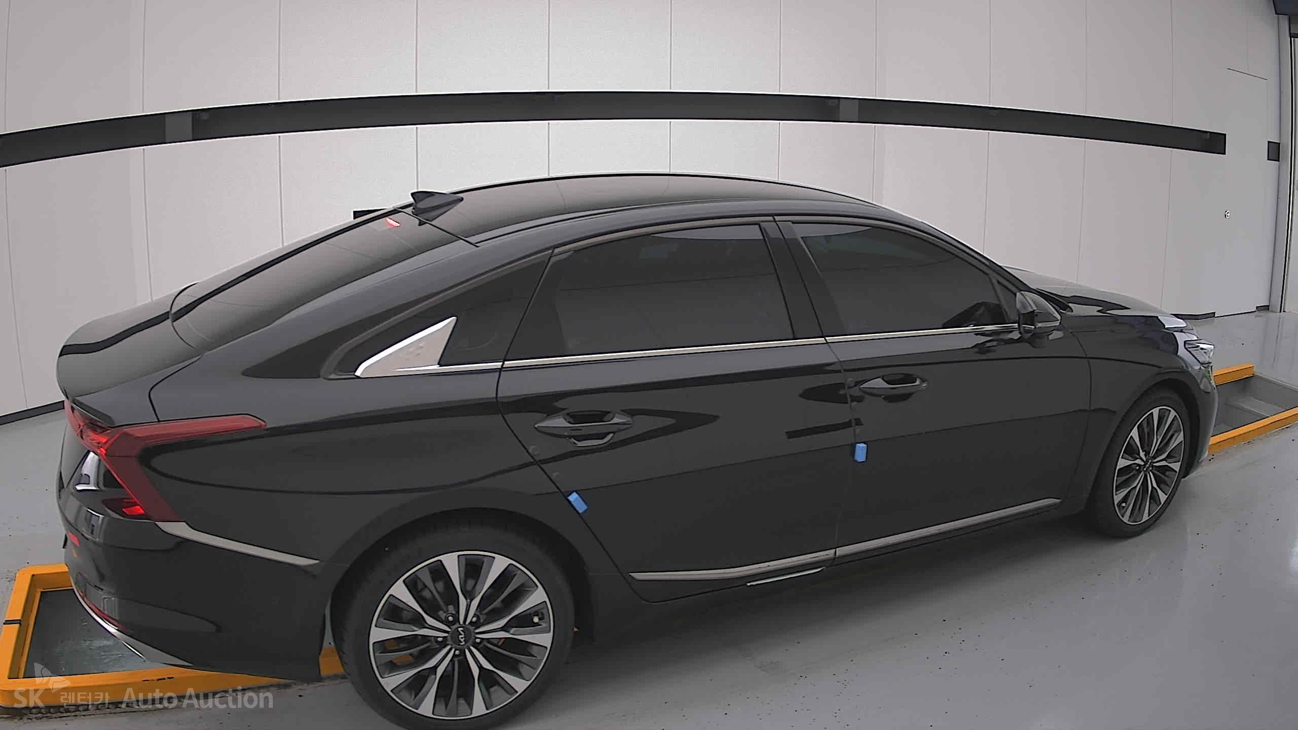 2023 - kia k8