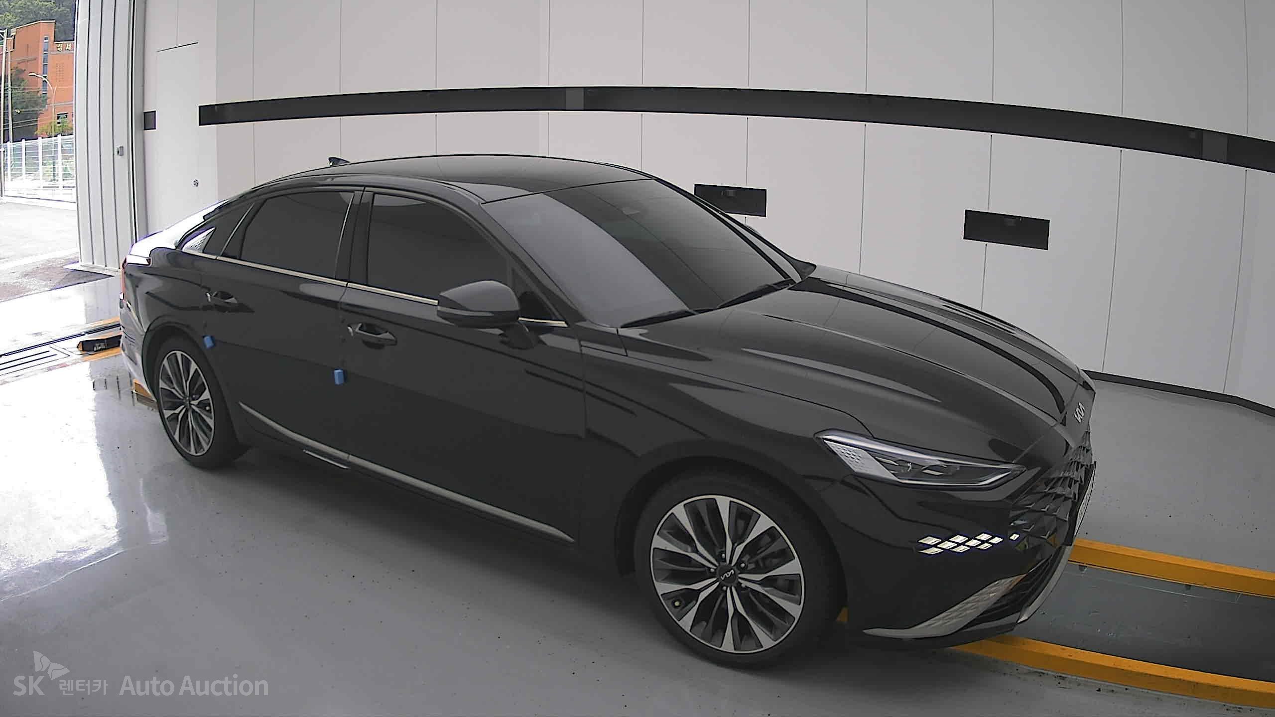 2023 - kia k8