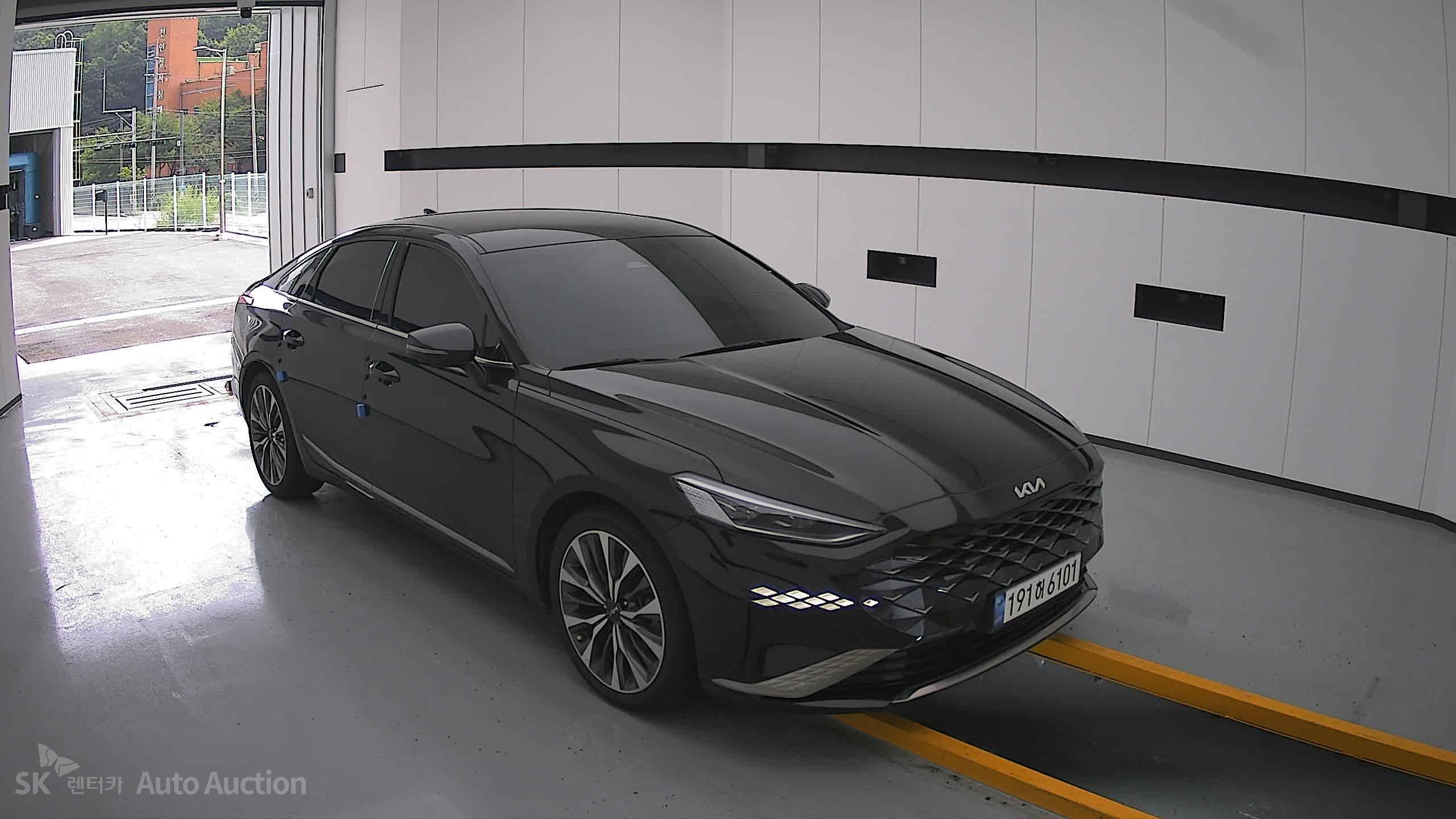 2023 - kia k8