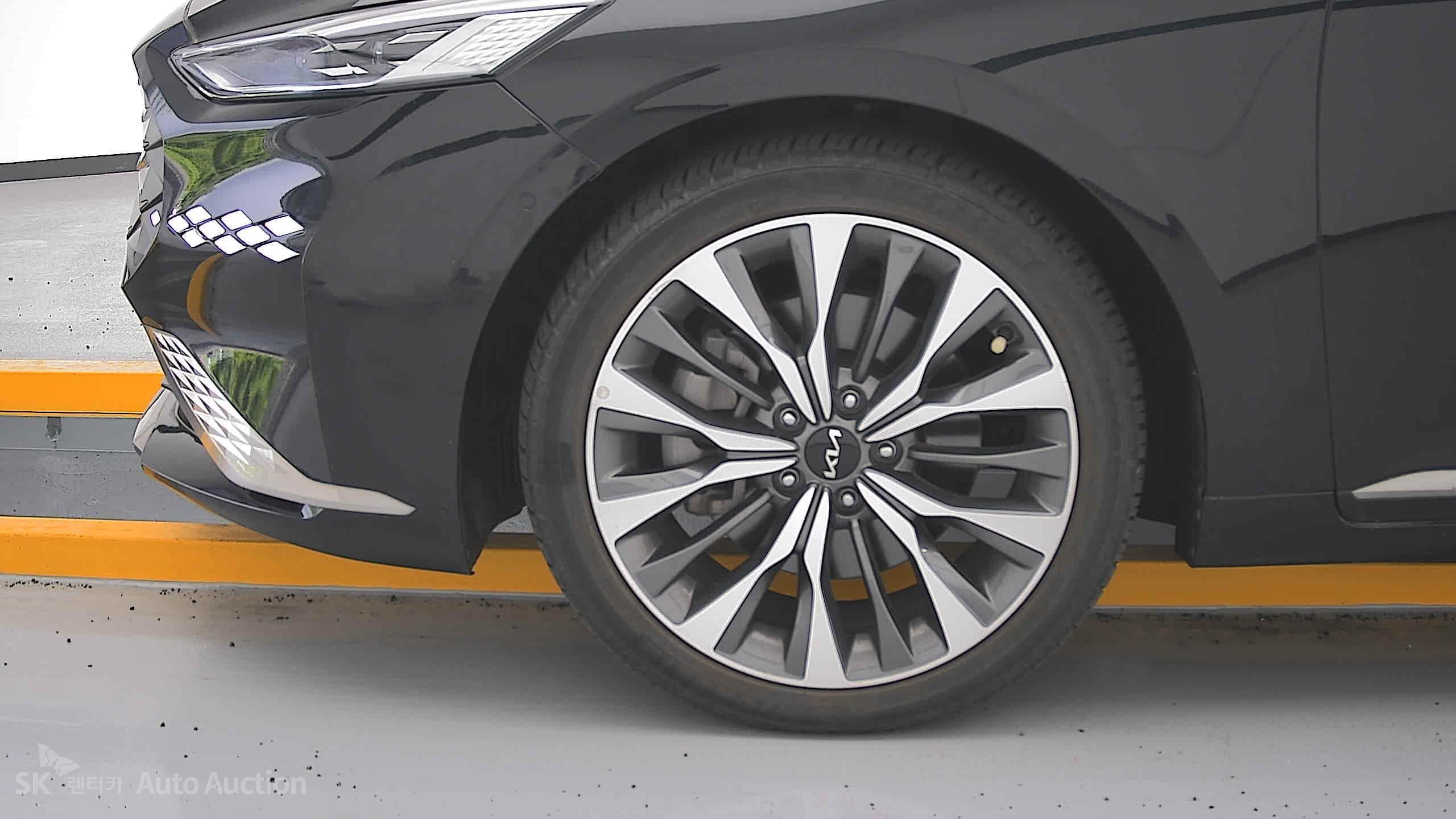 2023 - kia k8