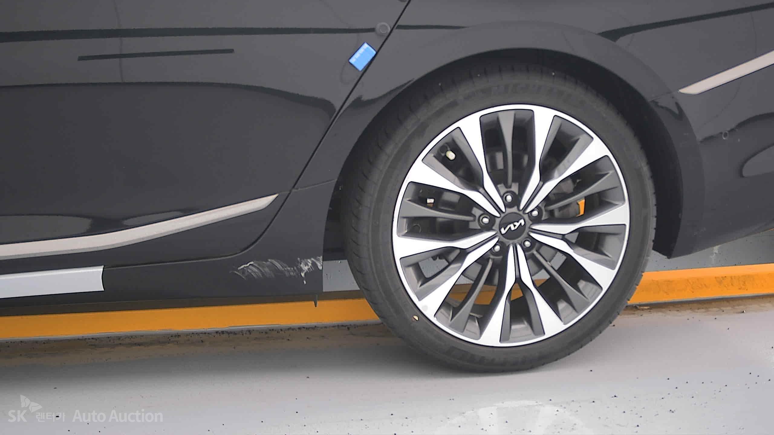 2023 - kia k8