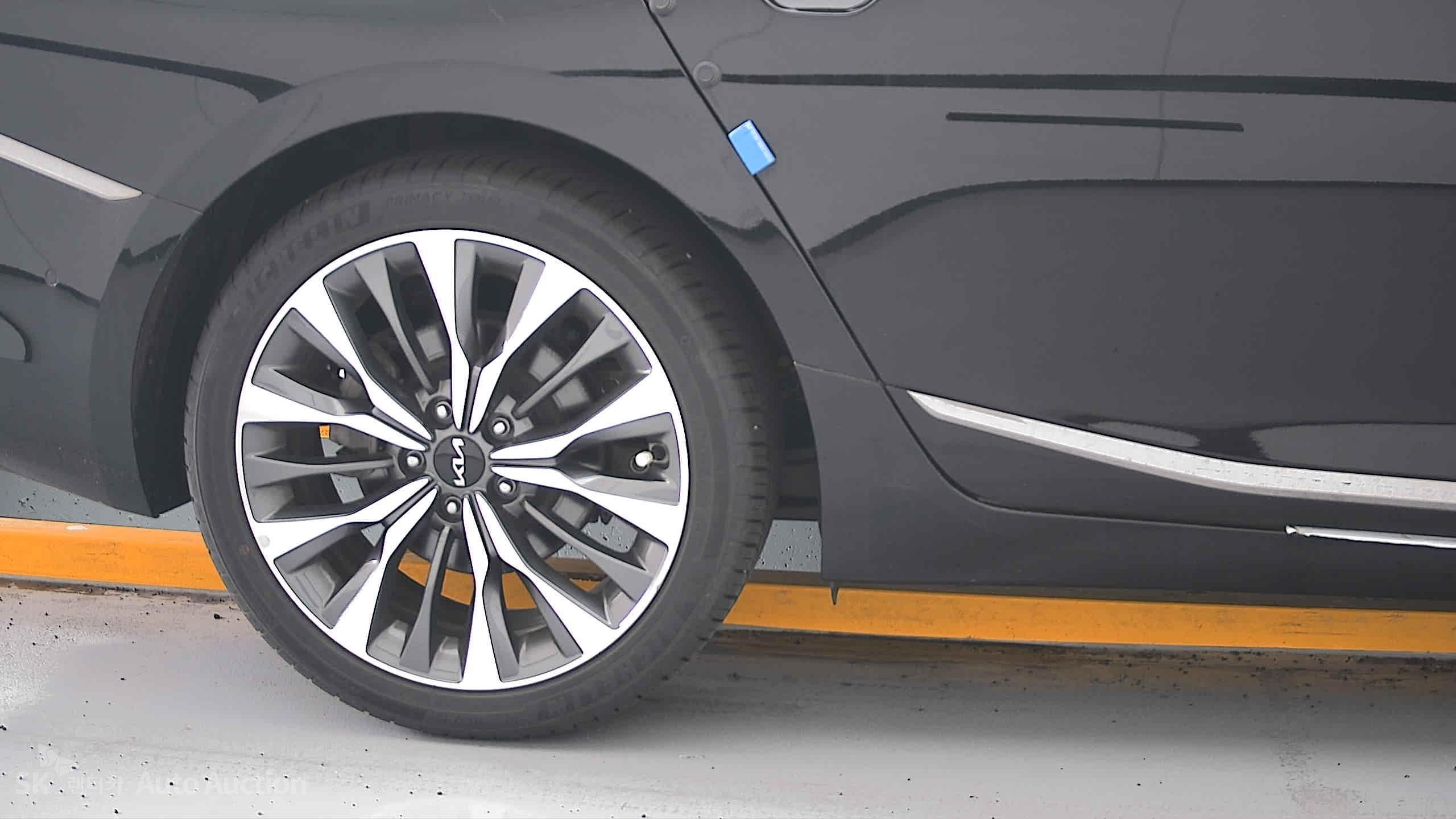 2023 - kia k8