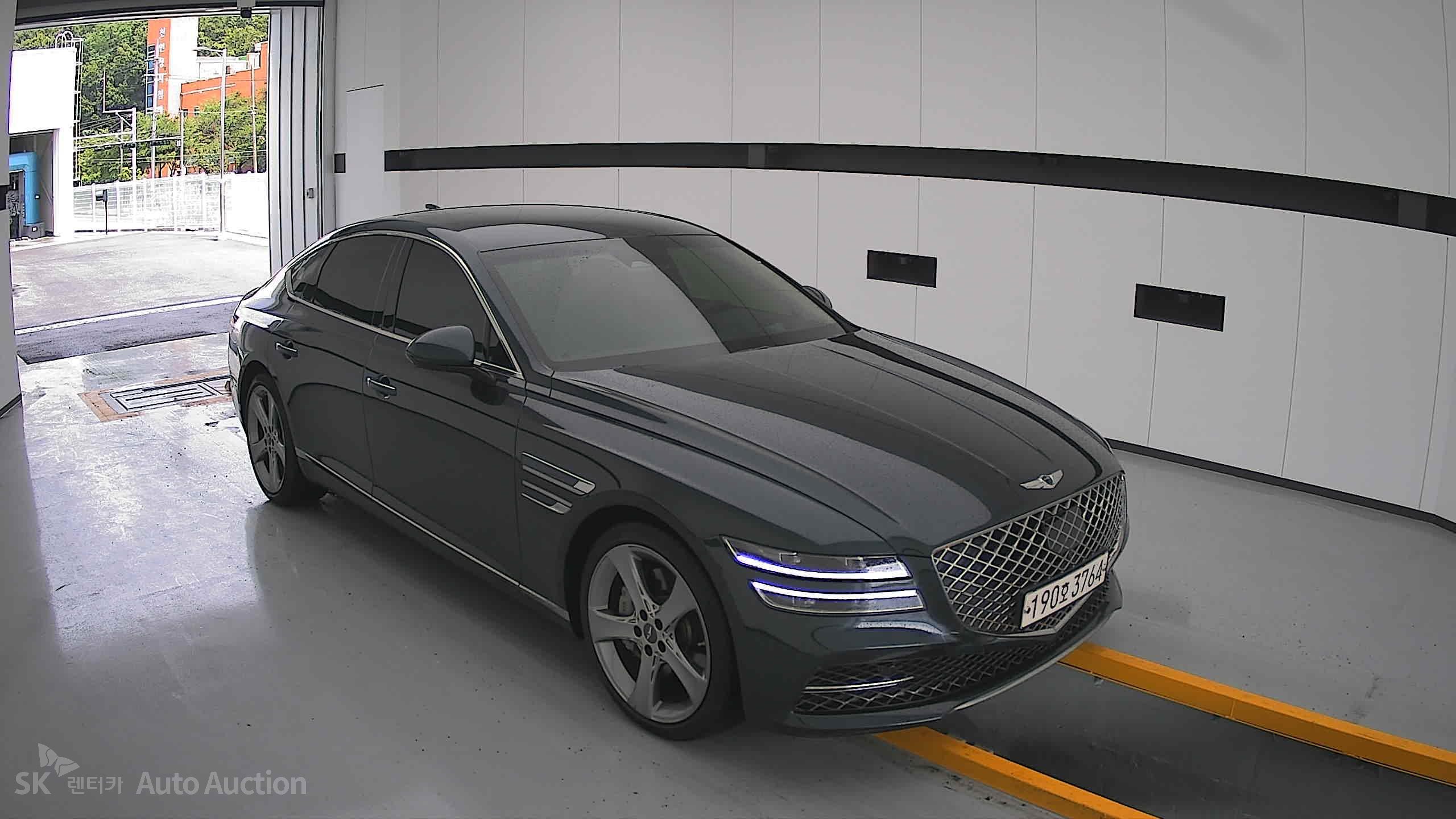 2022 - genesis g80