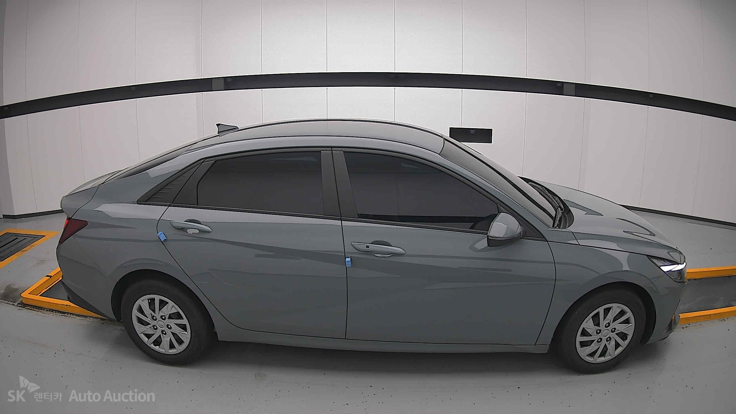 2021 - hyundai avante