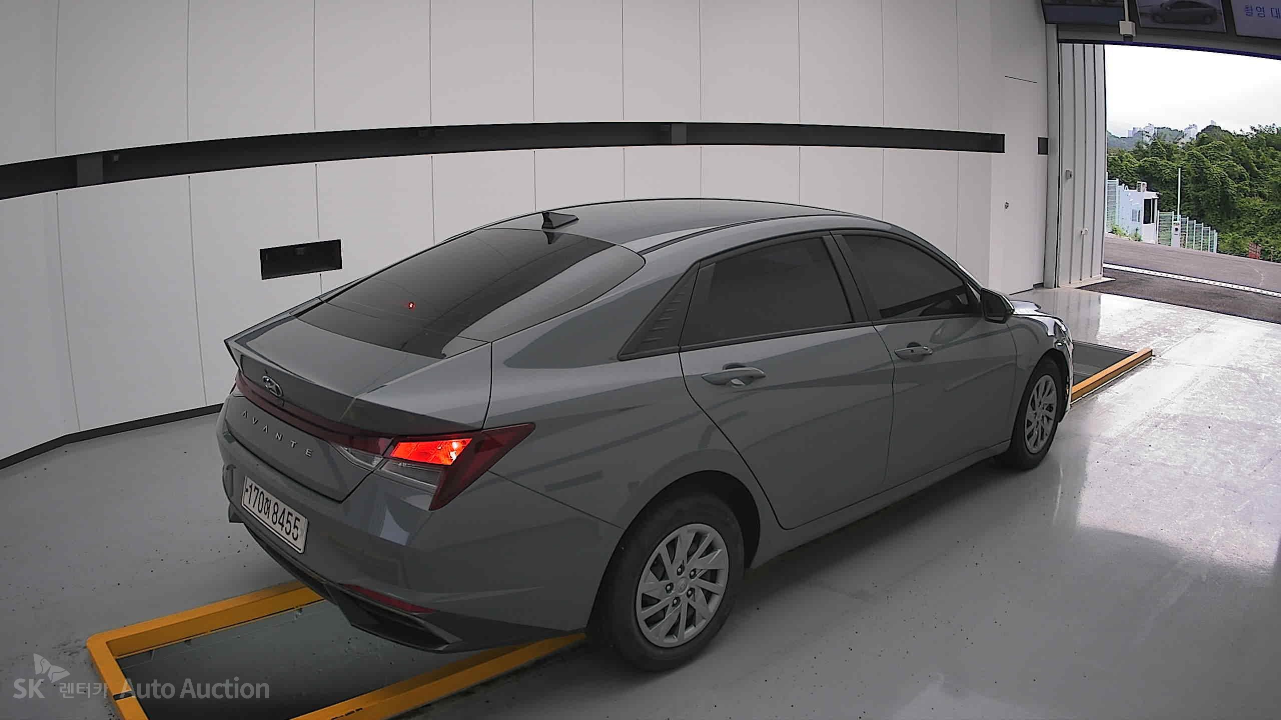 2021 - hyundai avante