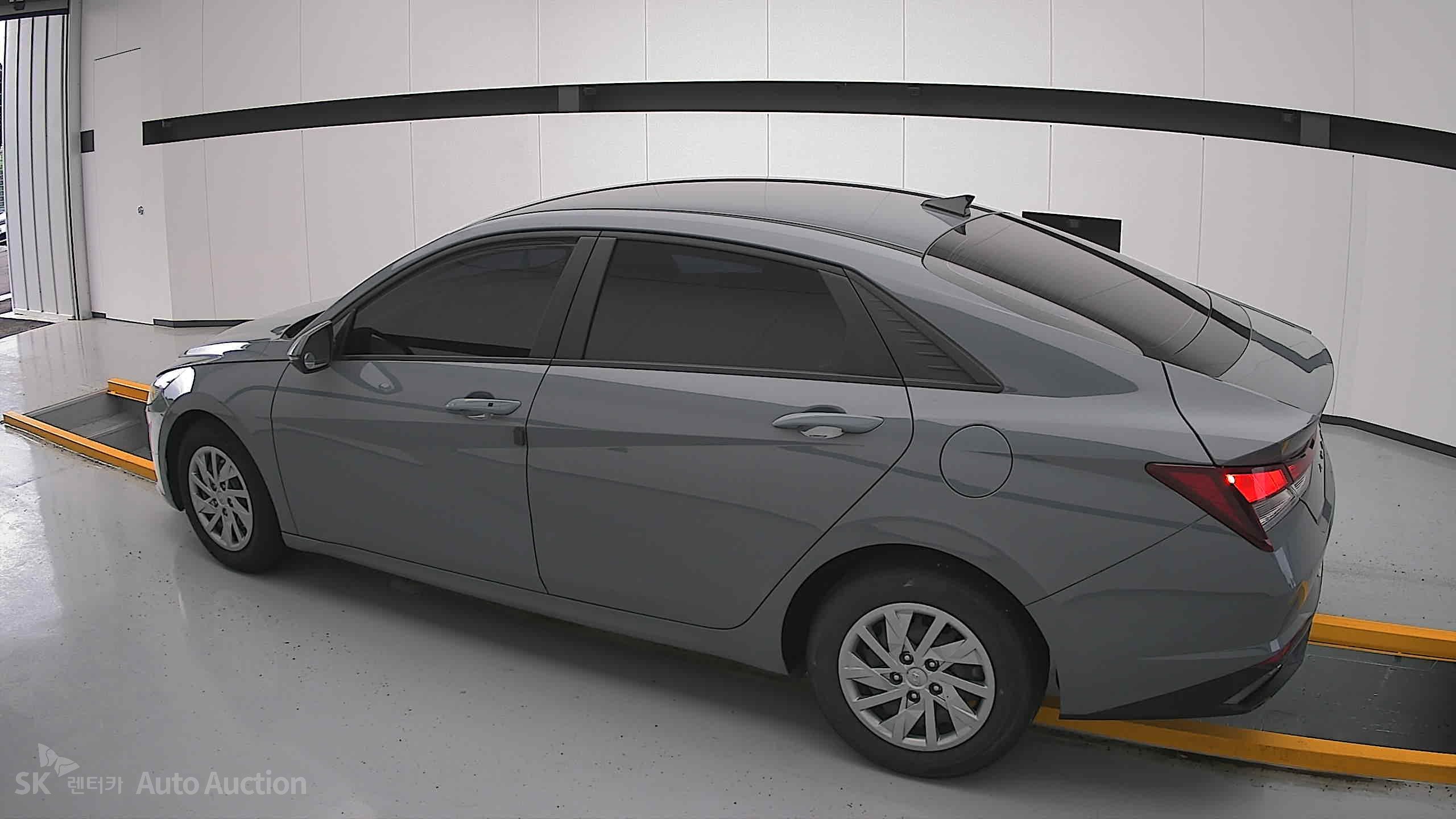 2021 - hyundai avante