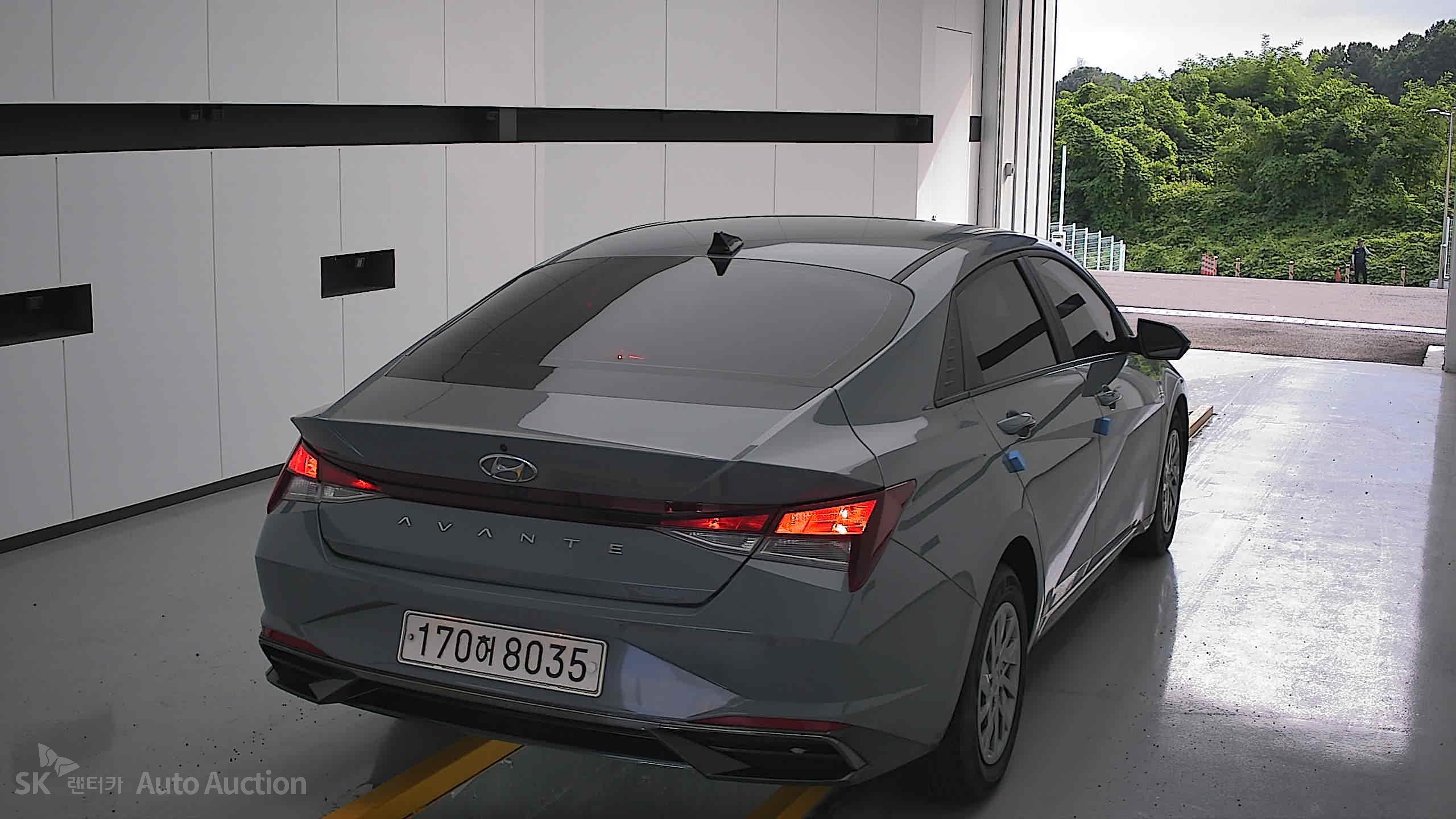 2021 - hyundai avante