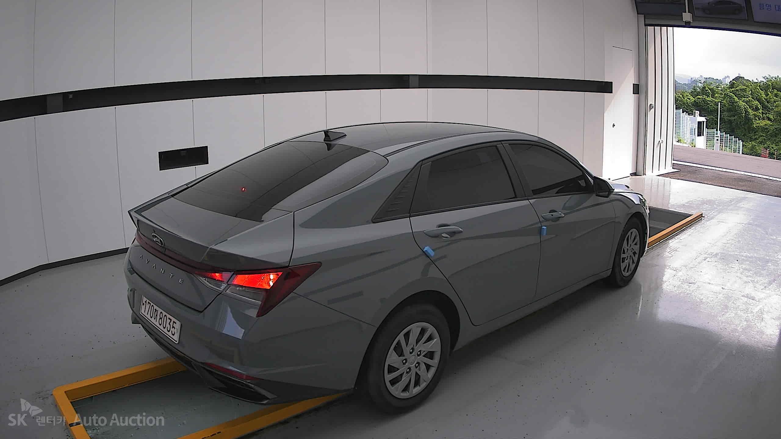 2021 - hyundai avante