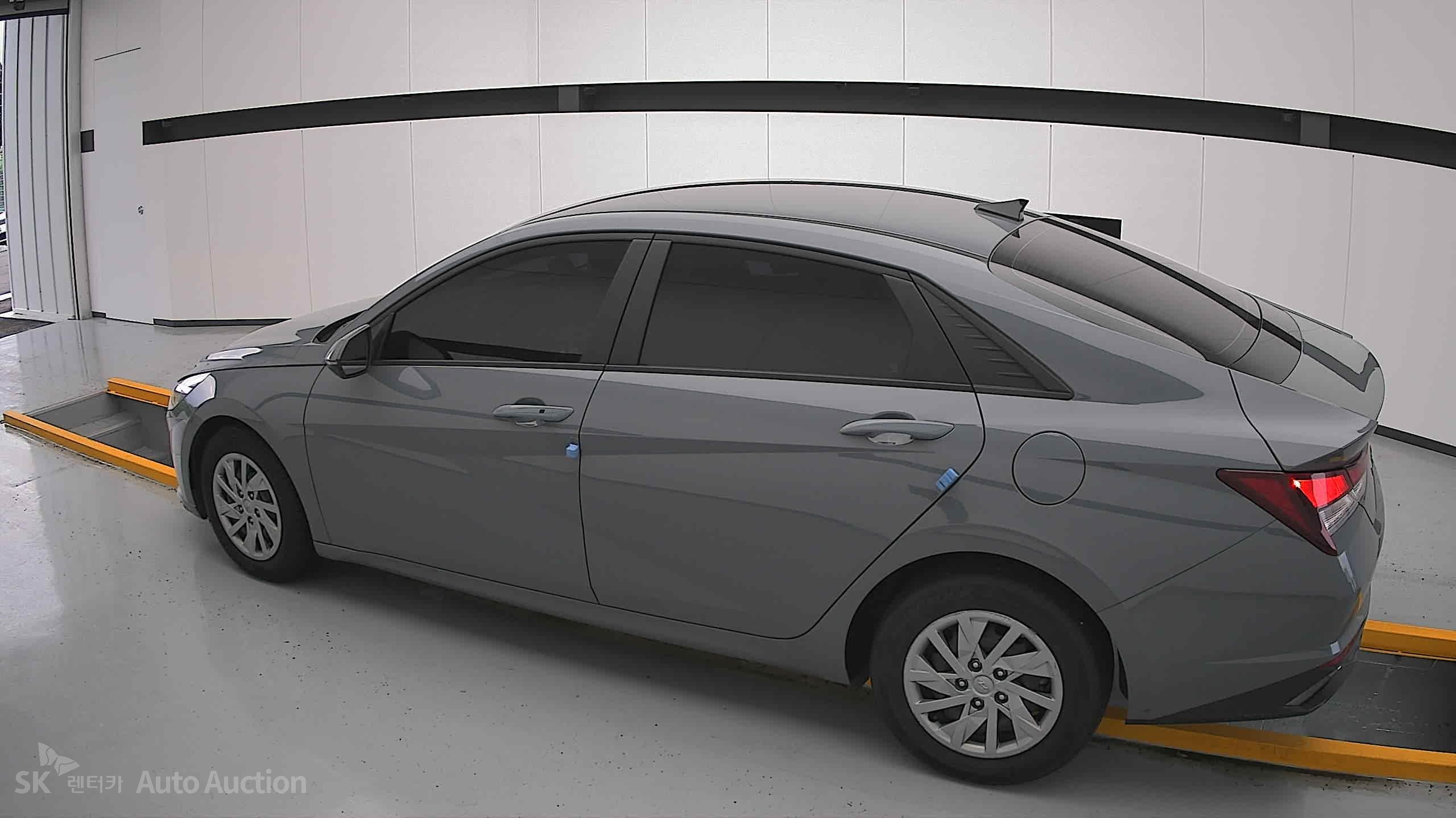 2021 - hyundai avante