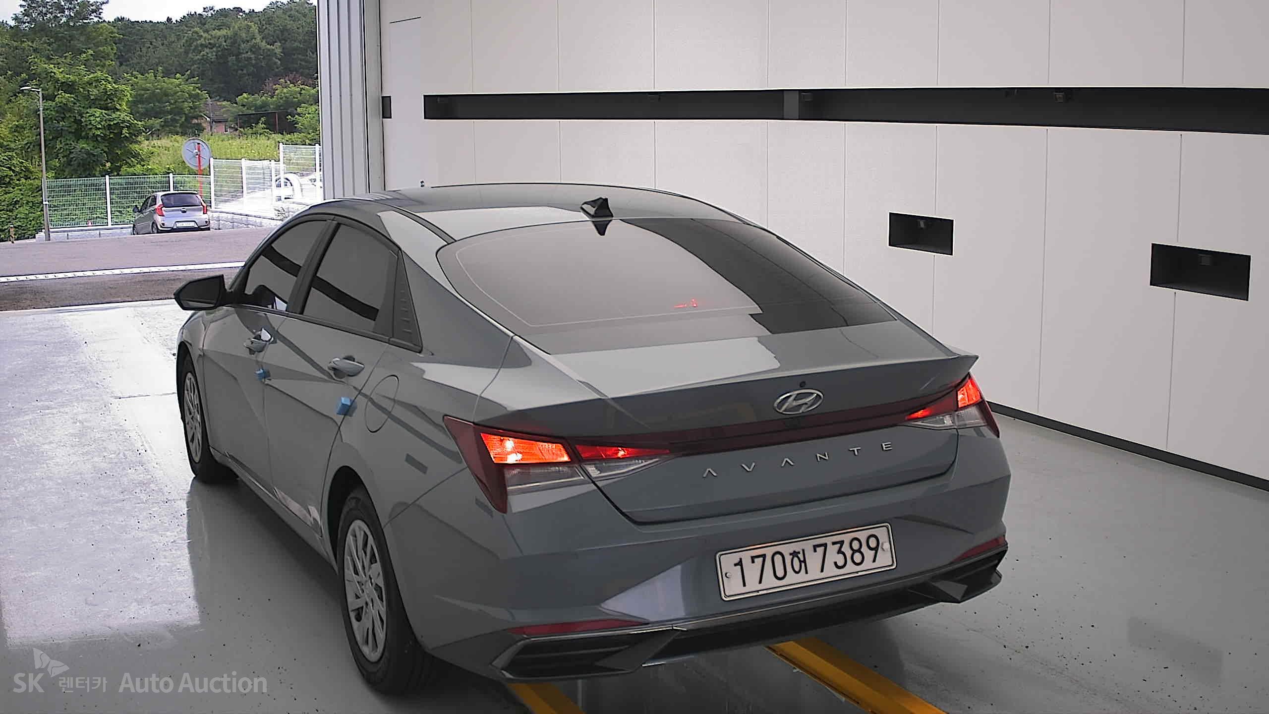 2021 - hyundai avante