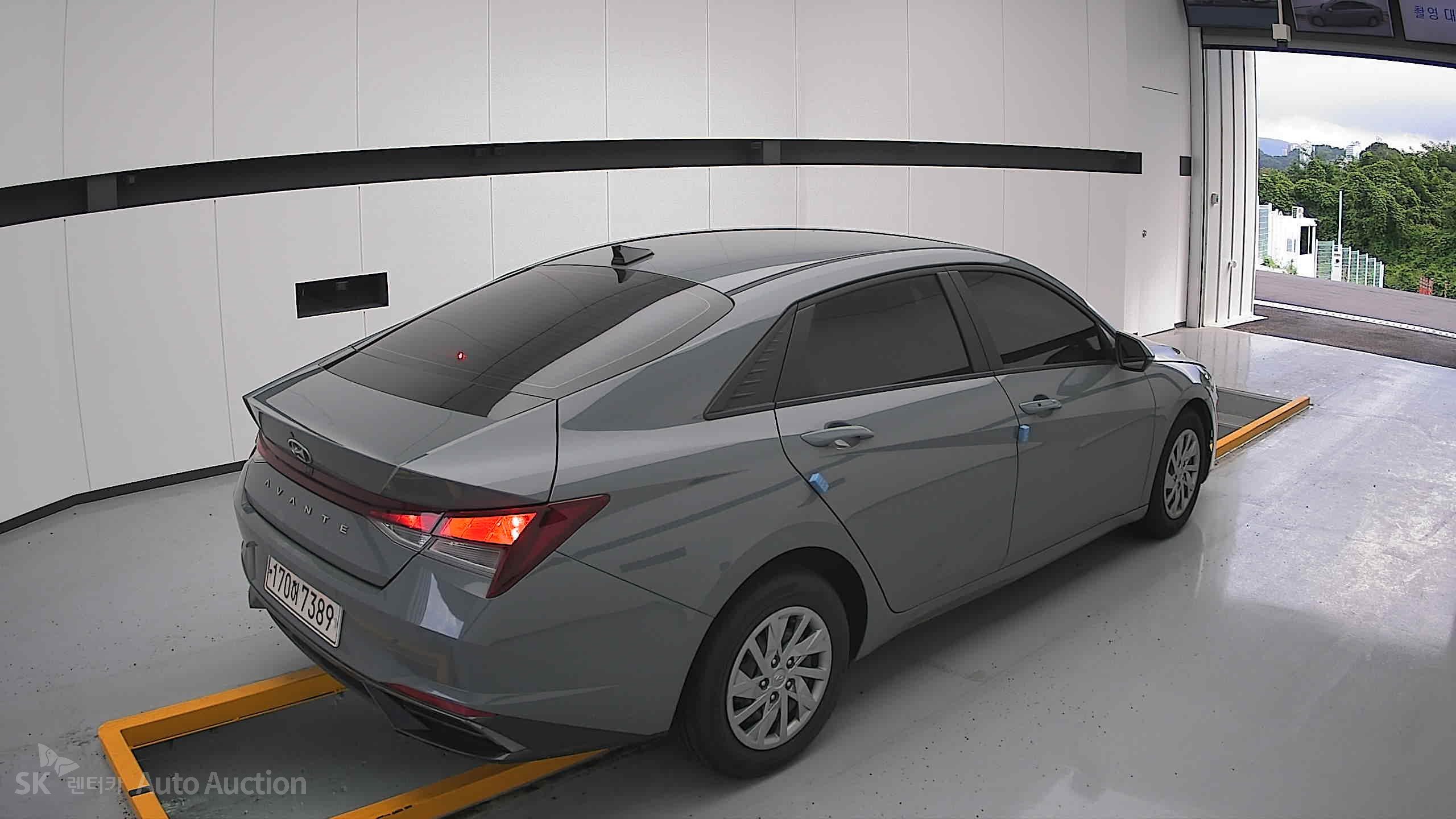2021 - hyundai avante