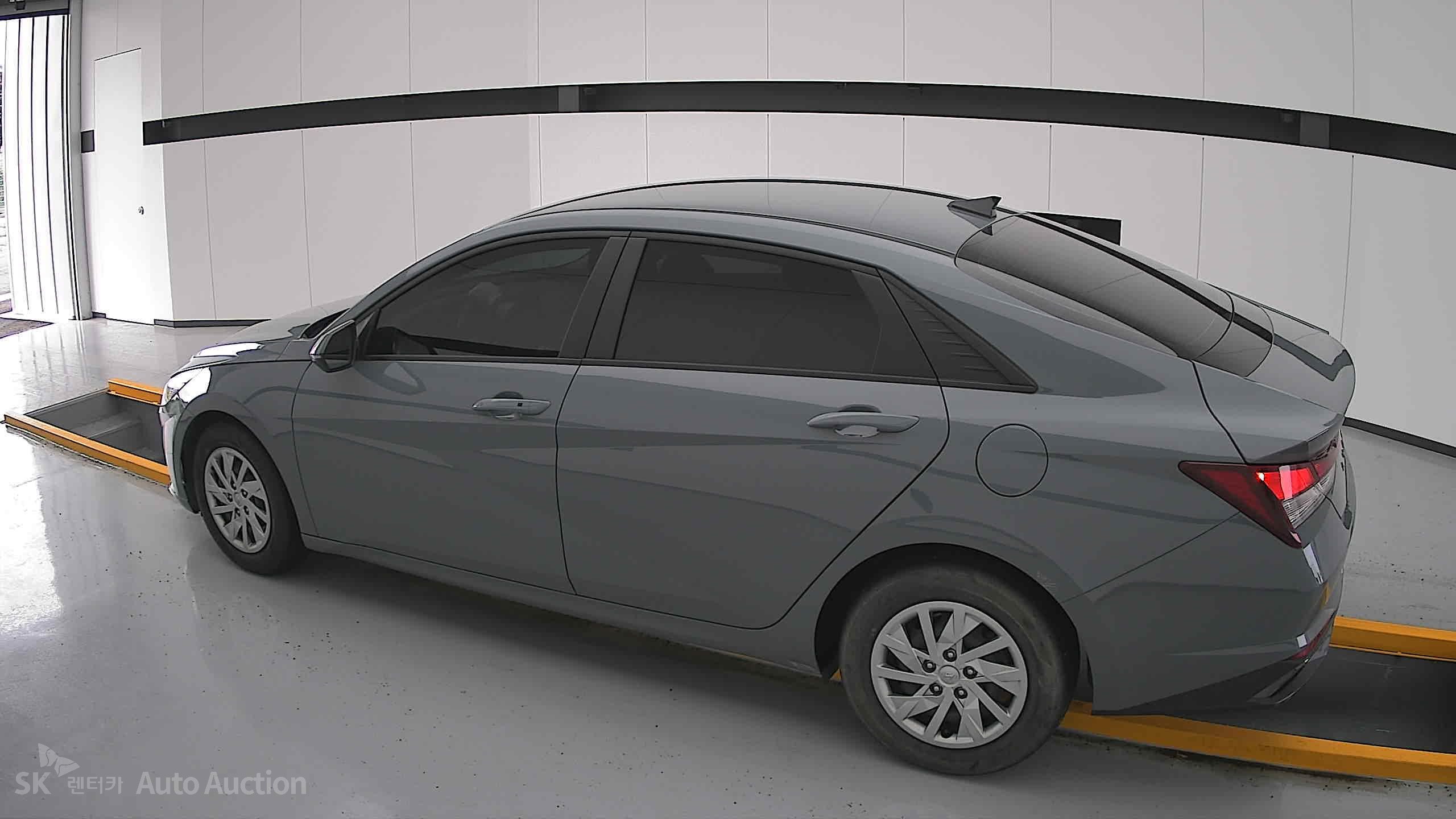 2021 - hyundai avante