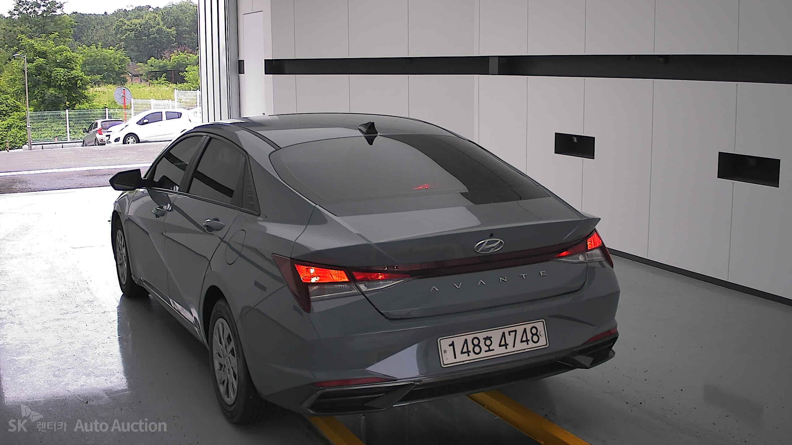 2021 - hyundai avante