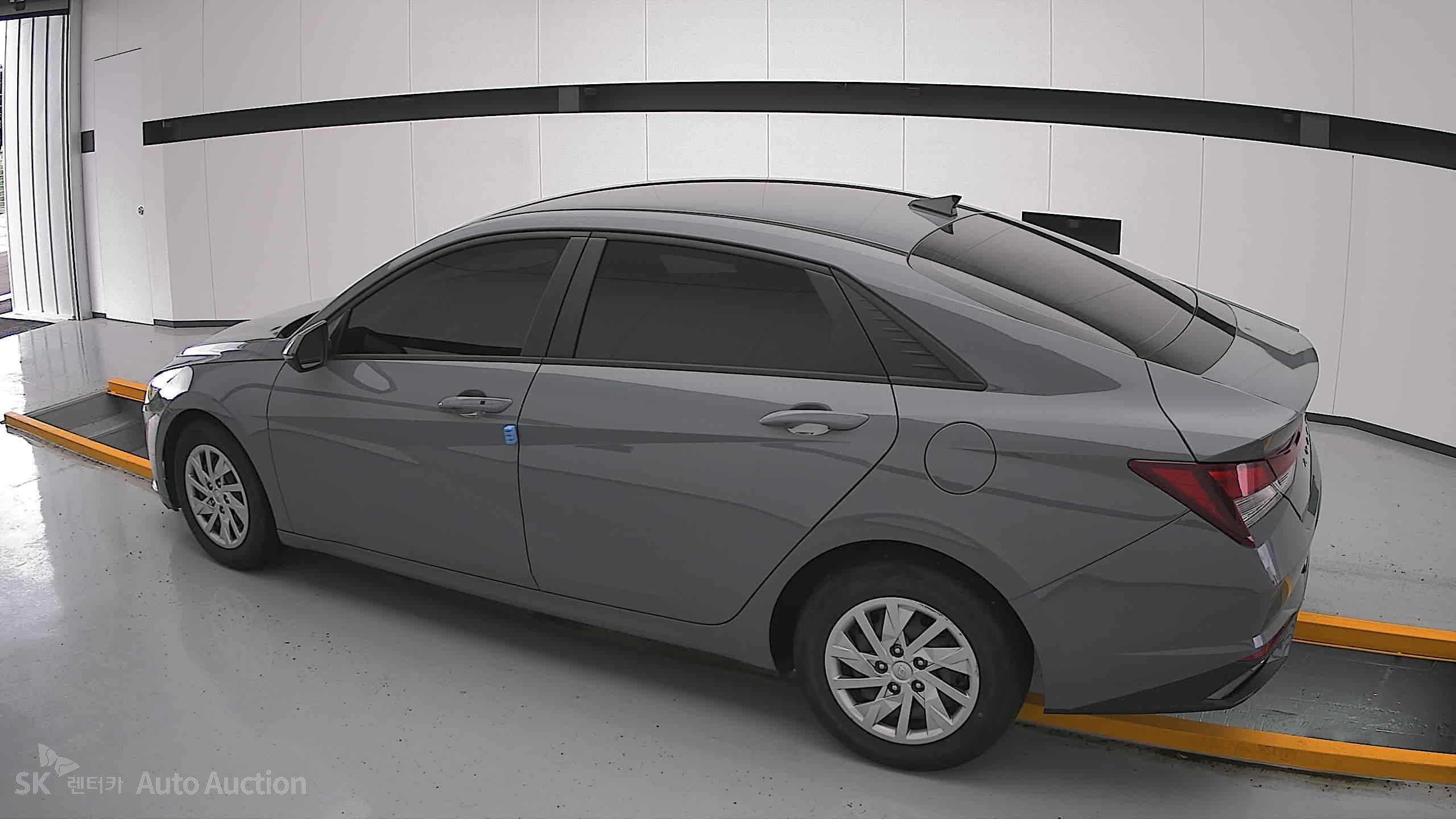 2021 - hyundai avante