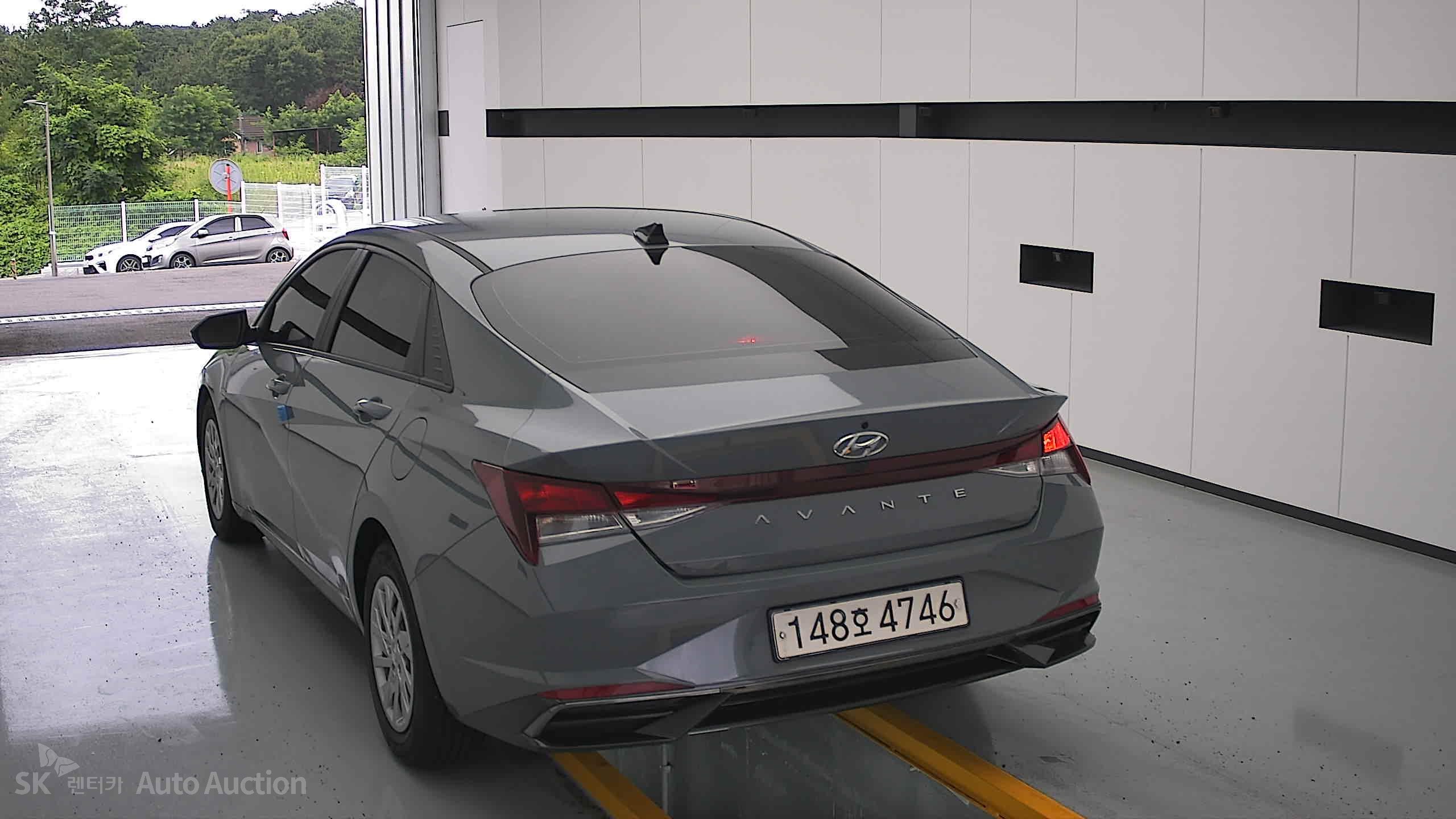 2021 - hyundai avante