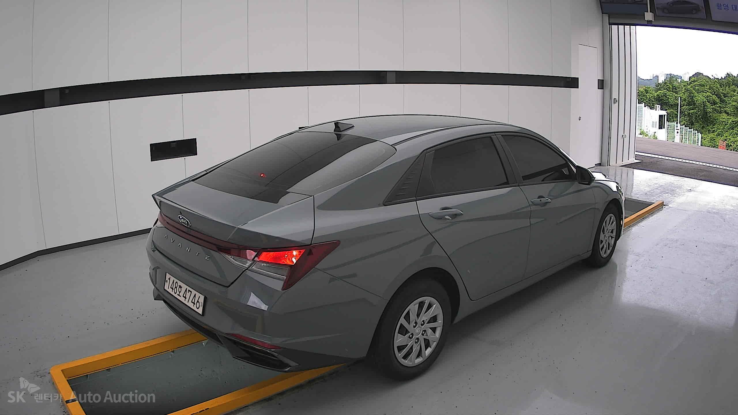 2021 - hyundai avante