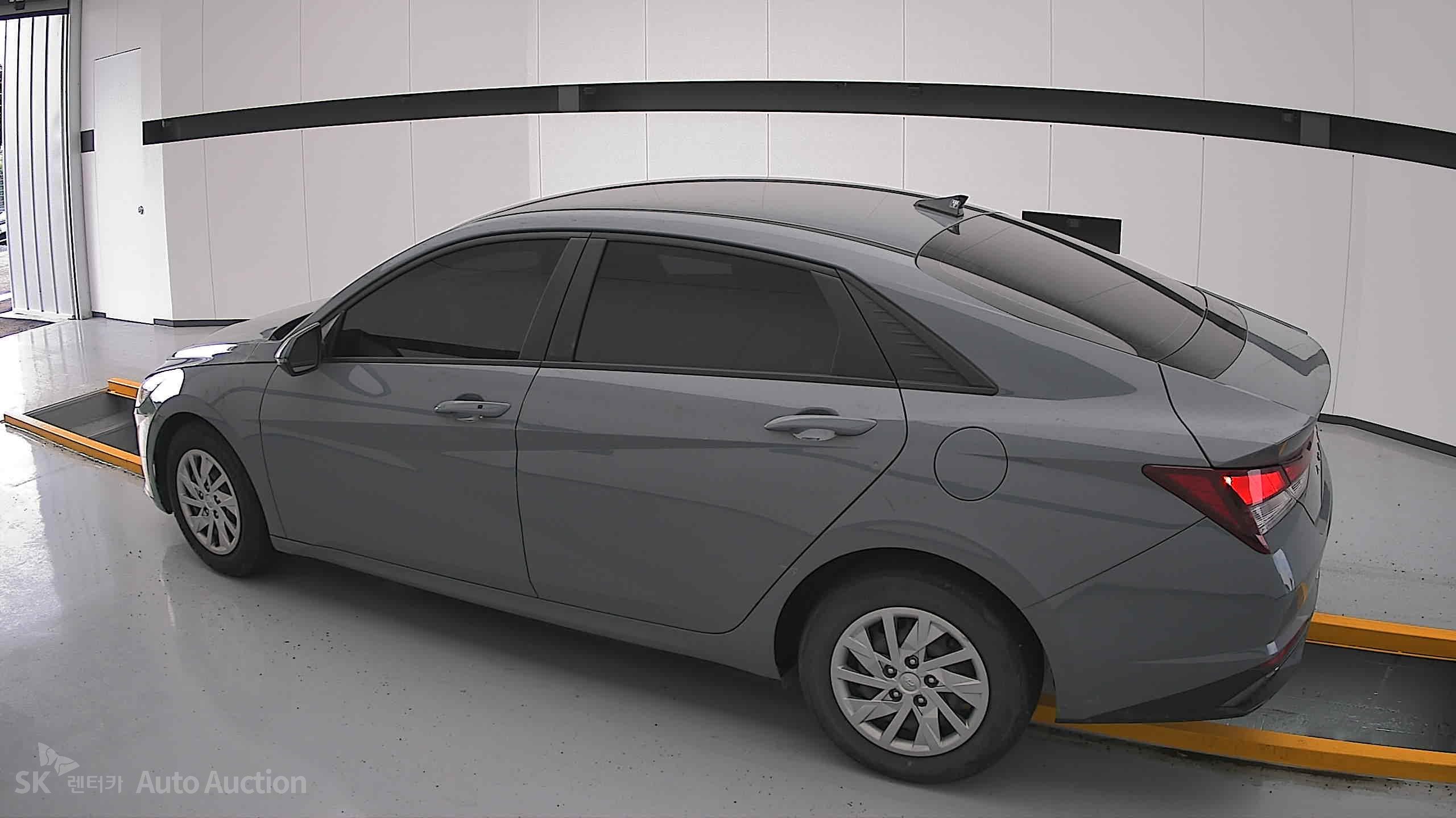 2021 - hyundai avante