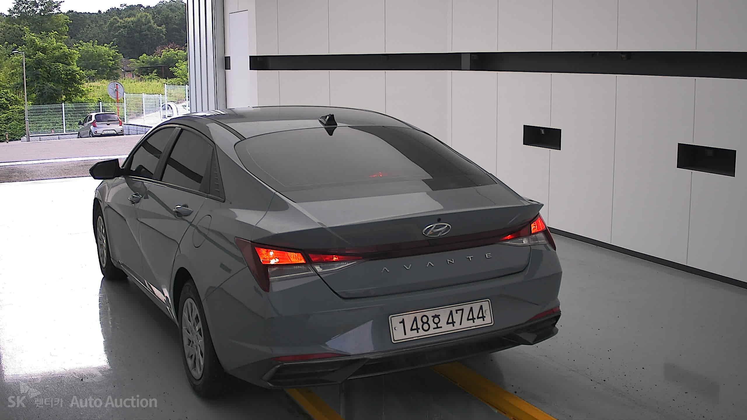 2021 - hyundai avante