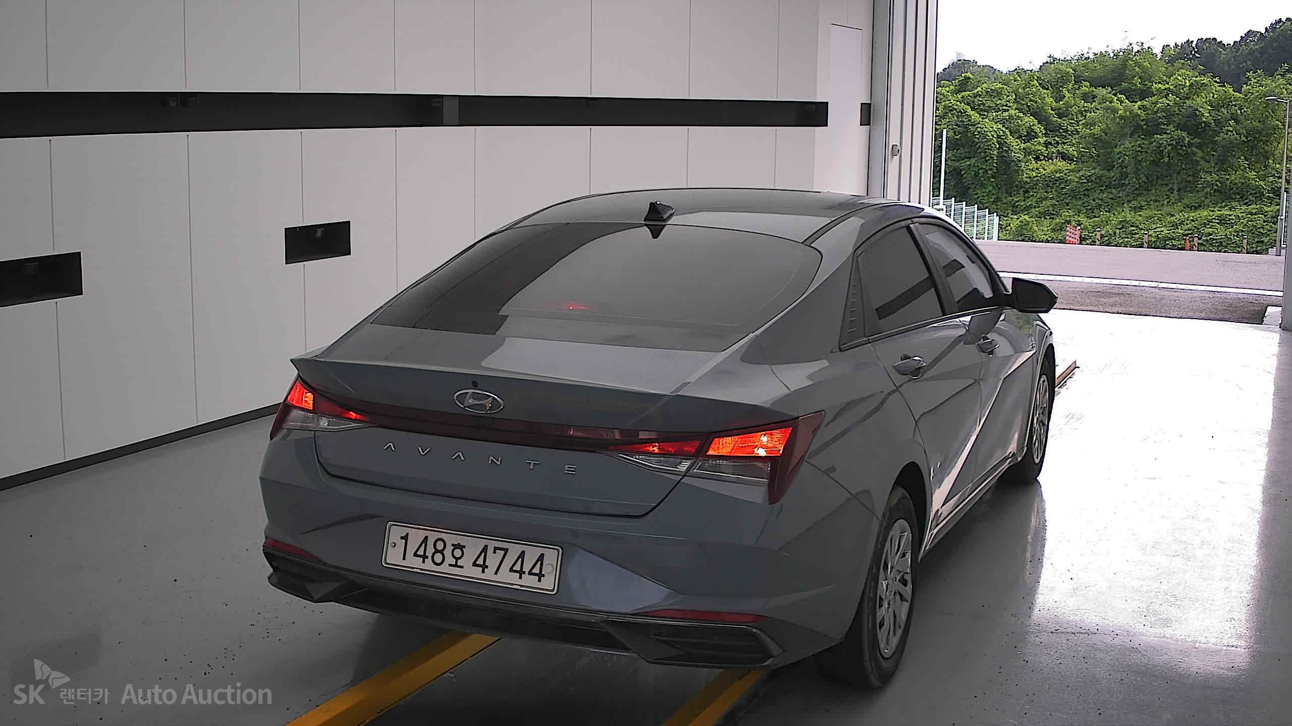 2021 - hyundai avante