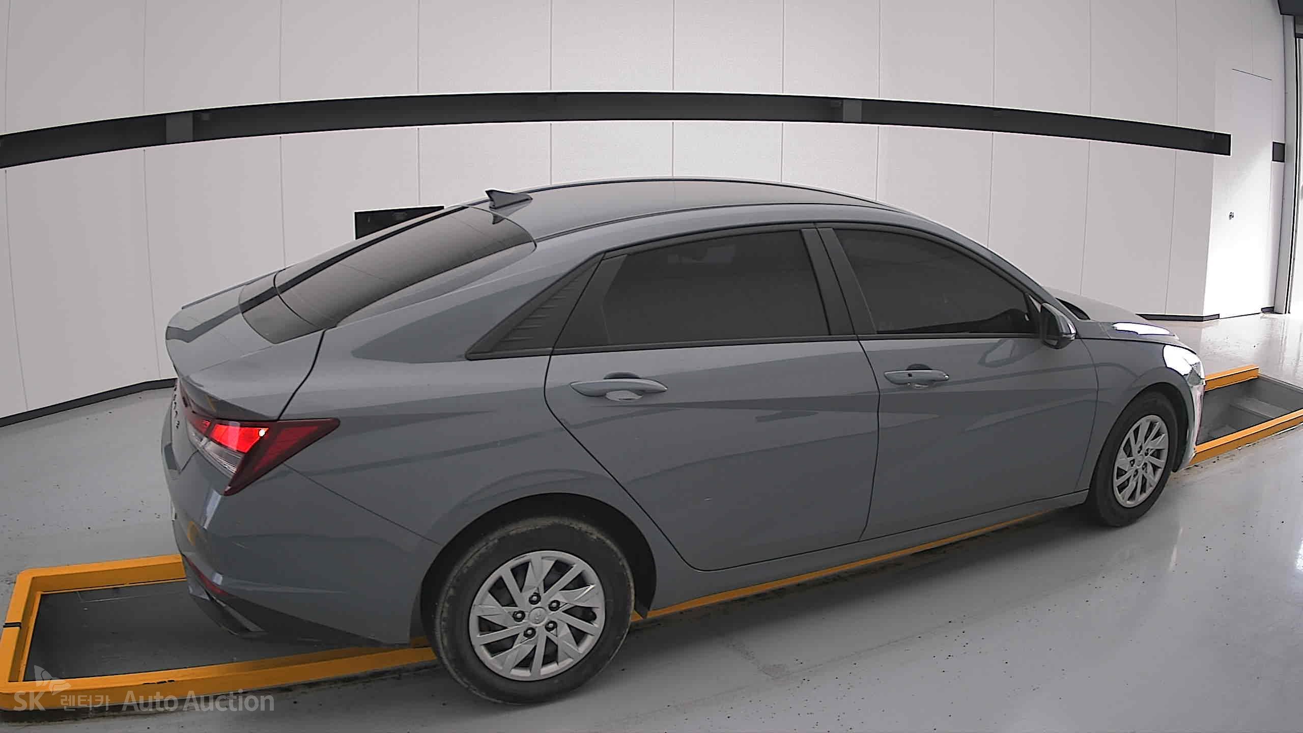 2021 - hyundai avante