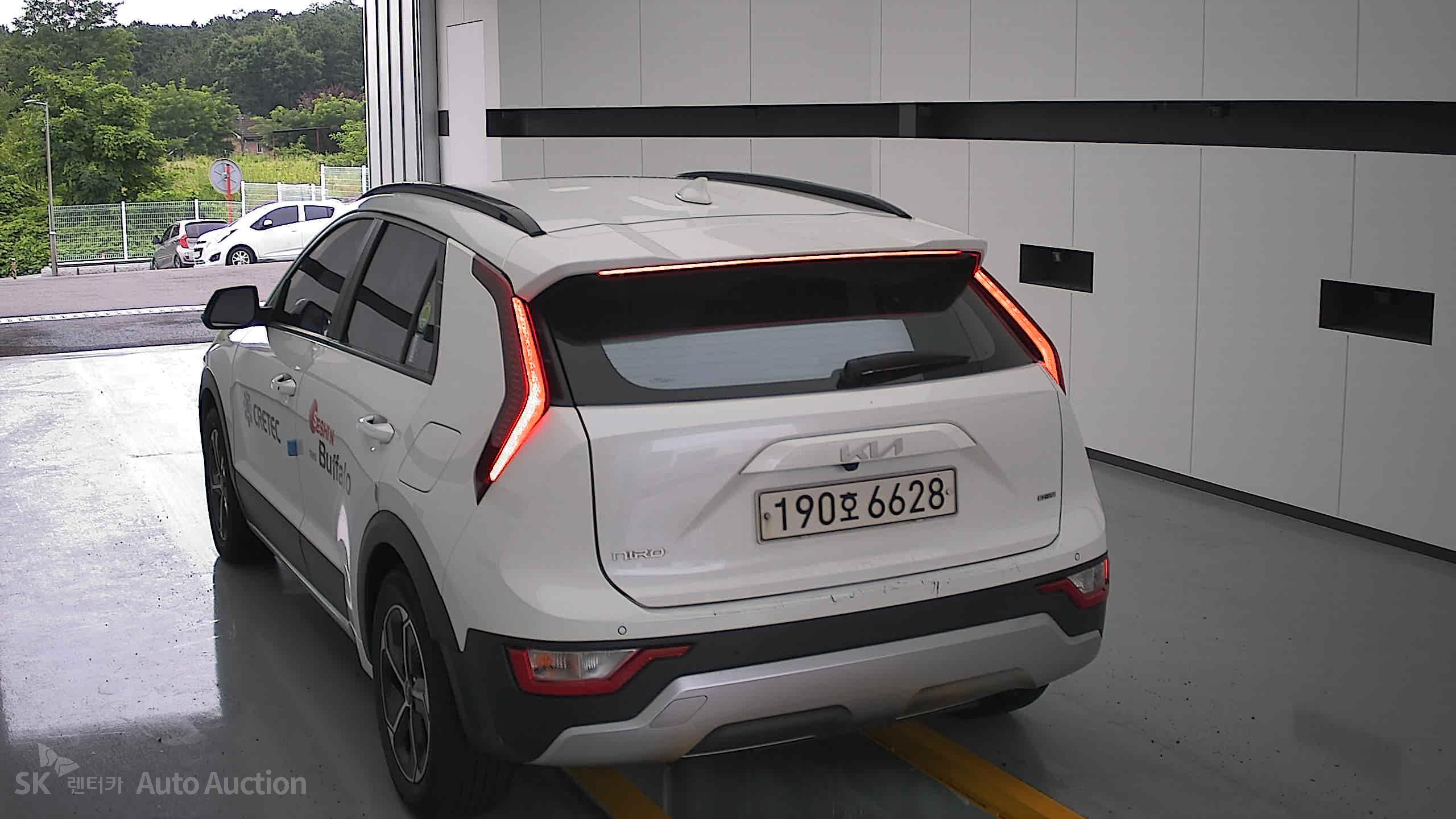 2022 - kia all-new niro