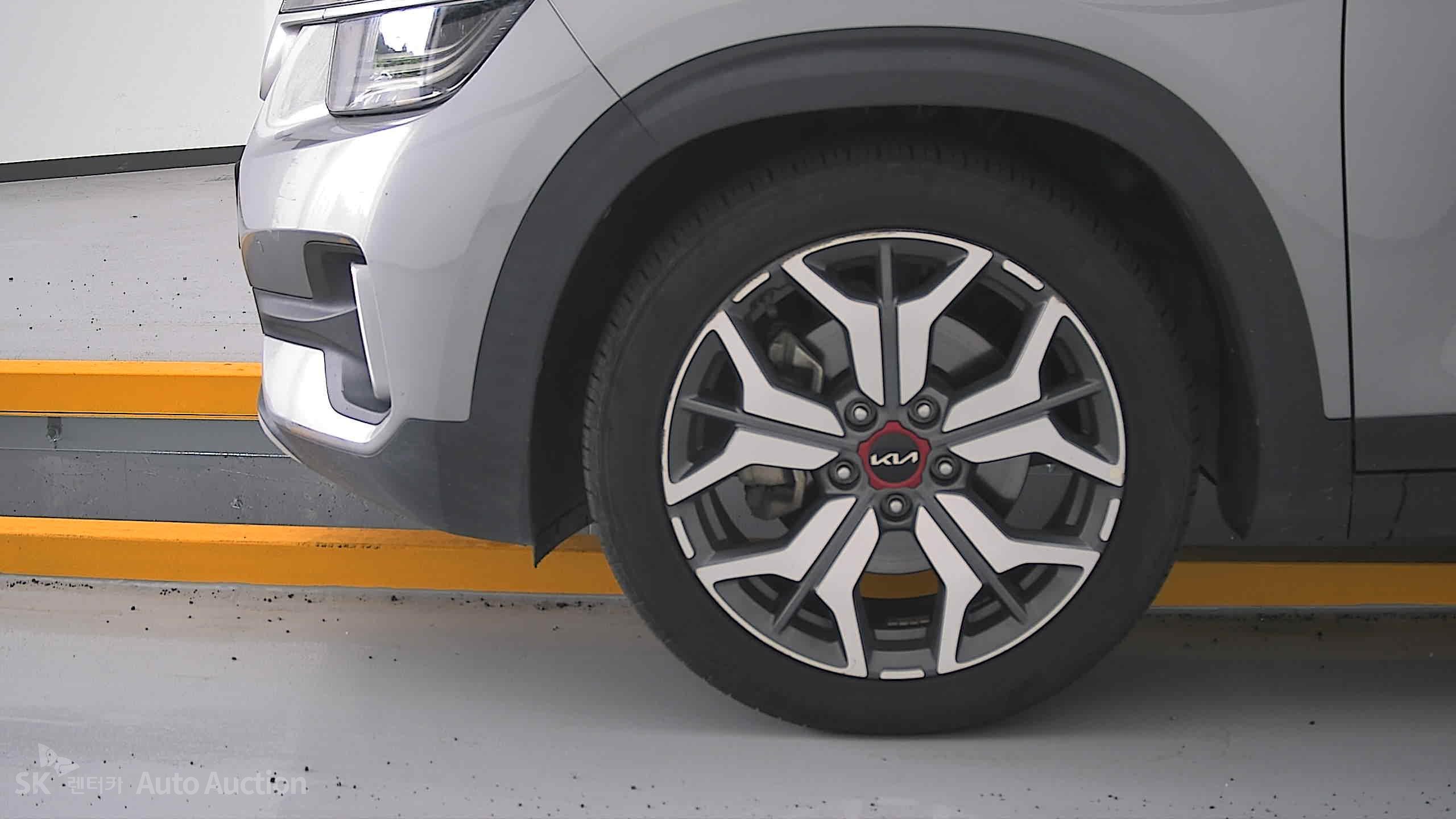 2023 - kia seltos