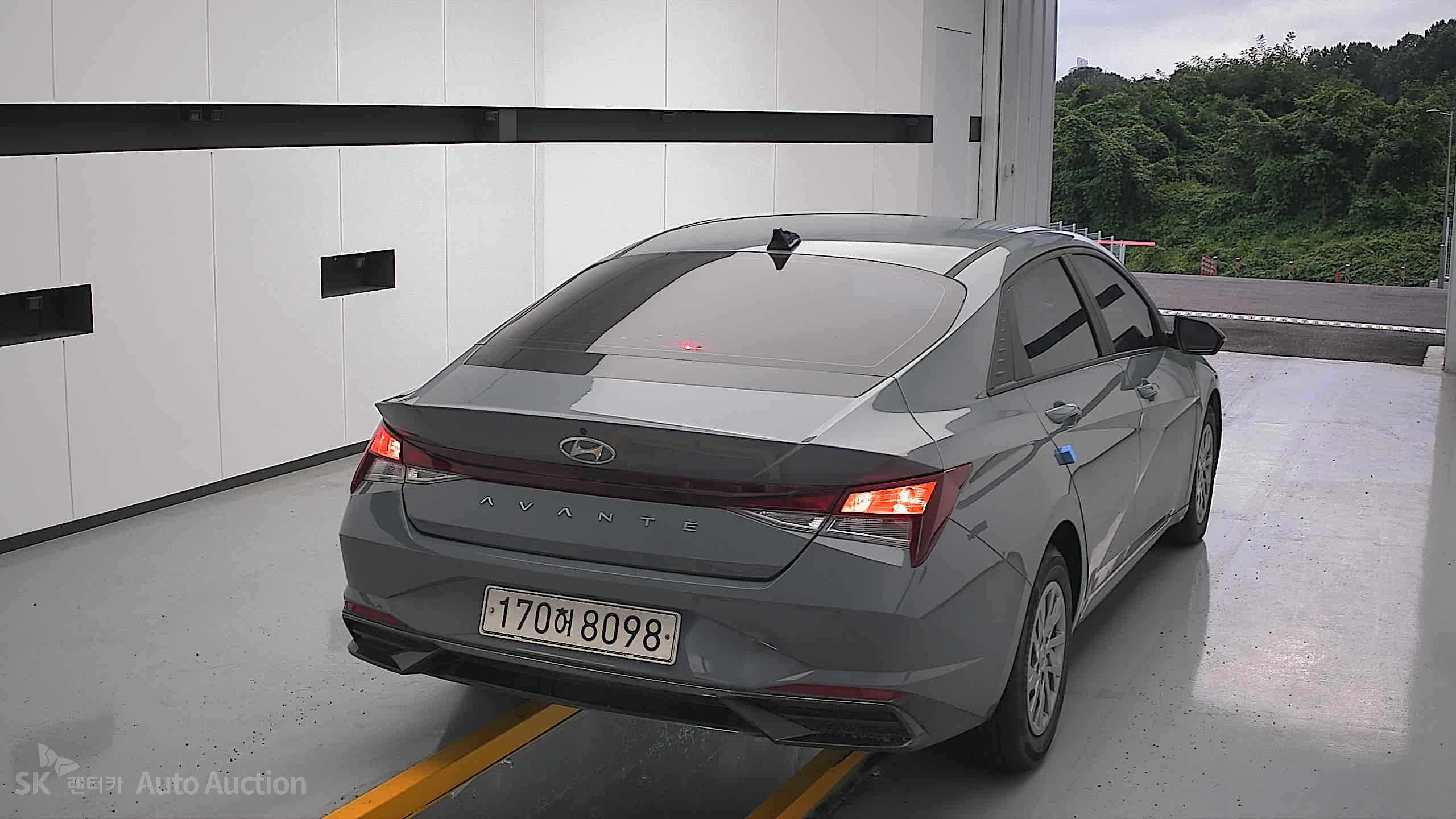 2021 - hyundai avante