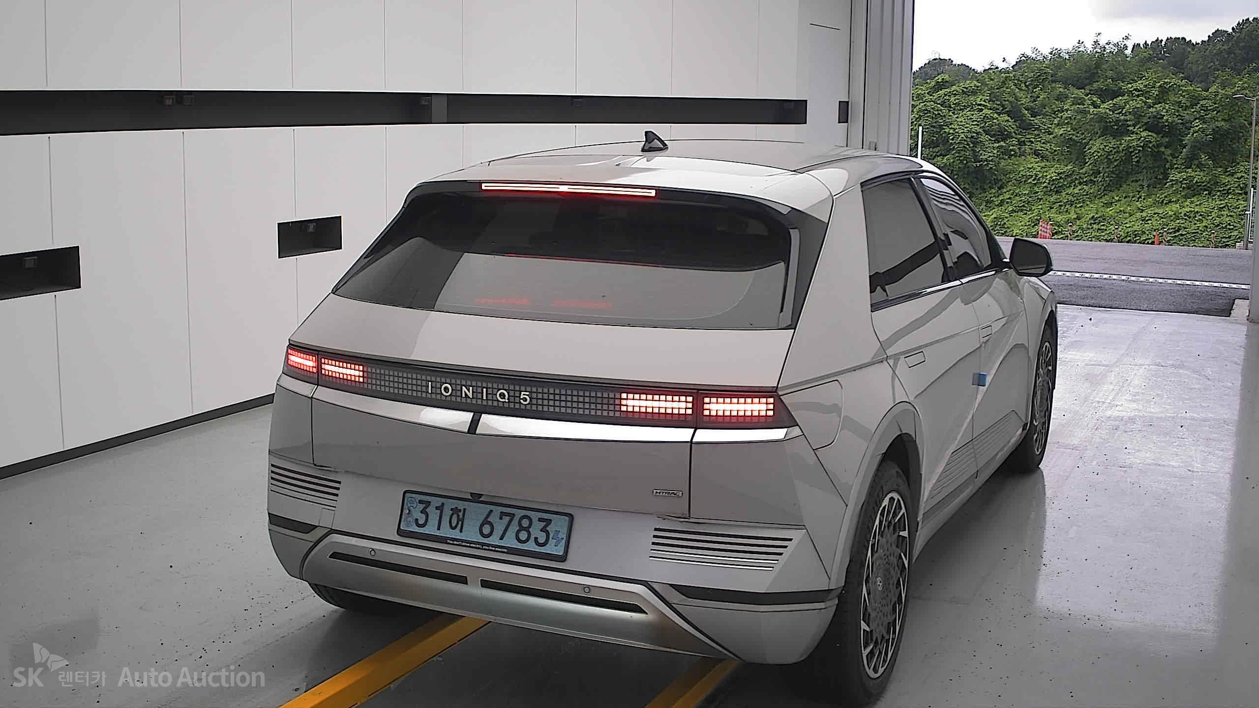 2022 - hyundai ioniq