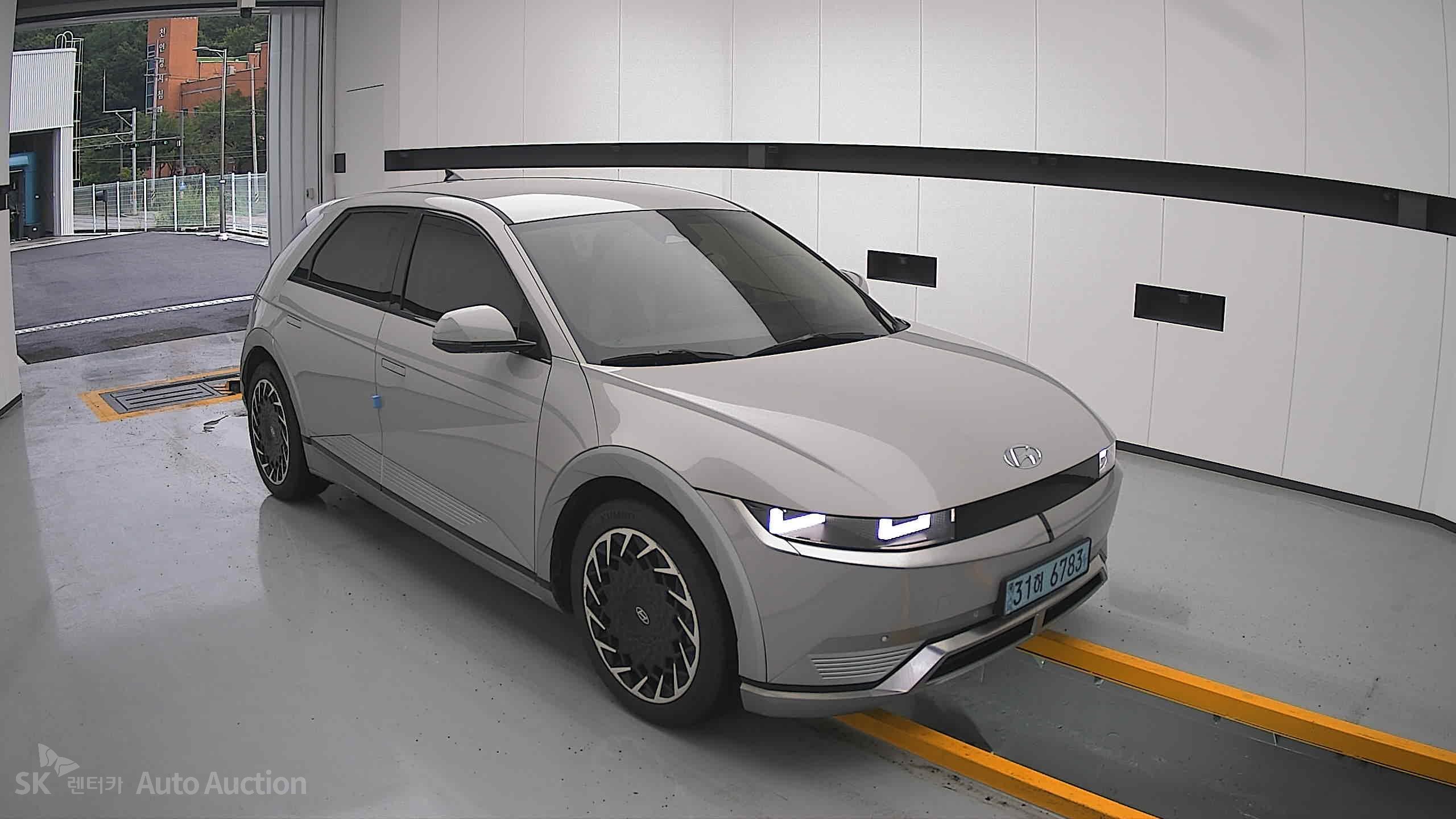 2022 - hyundai ioniq