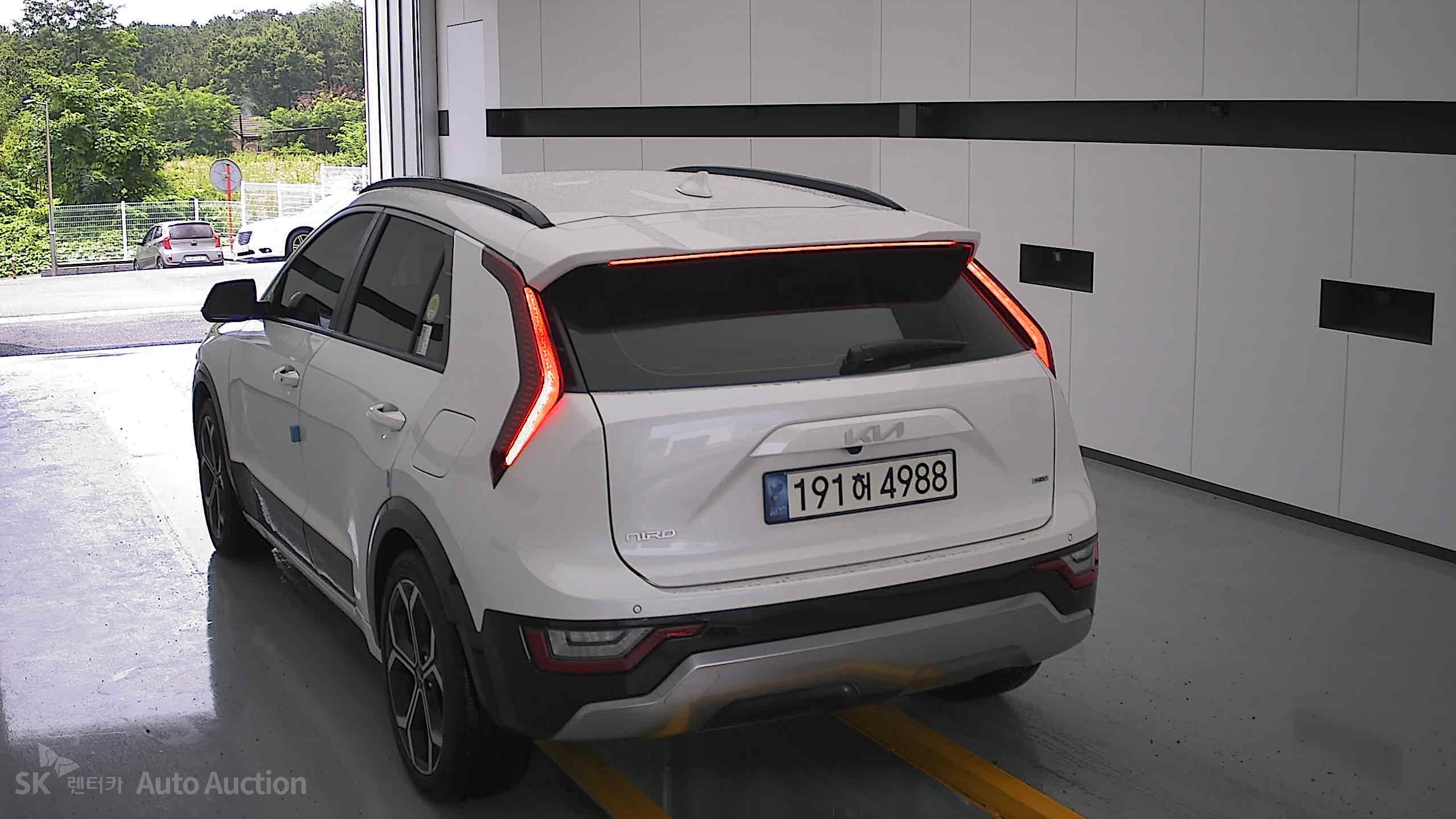 2022 - kia all-new niro