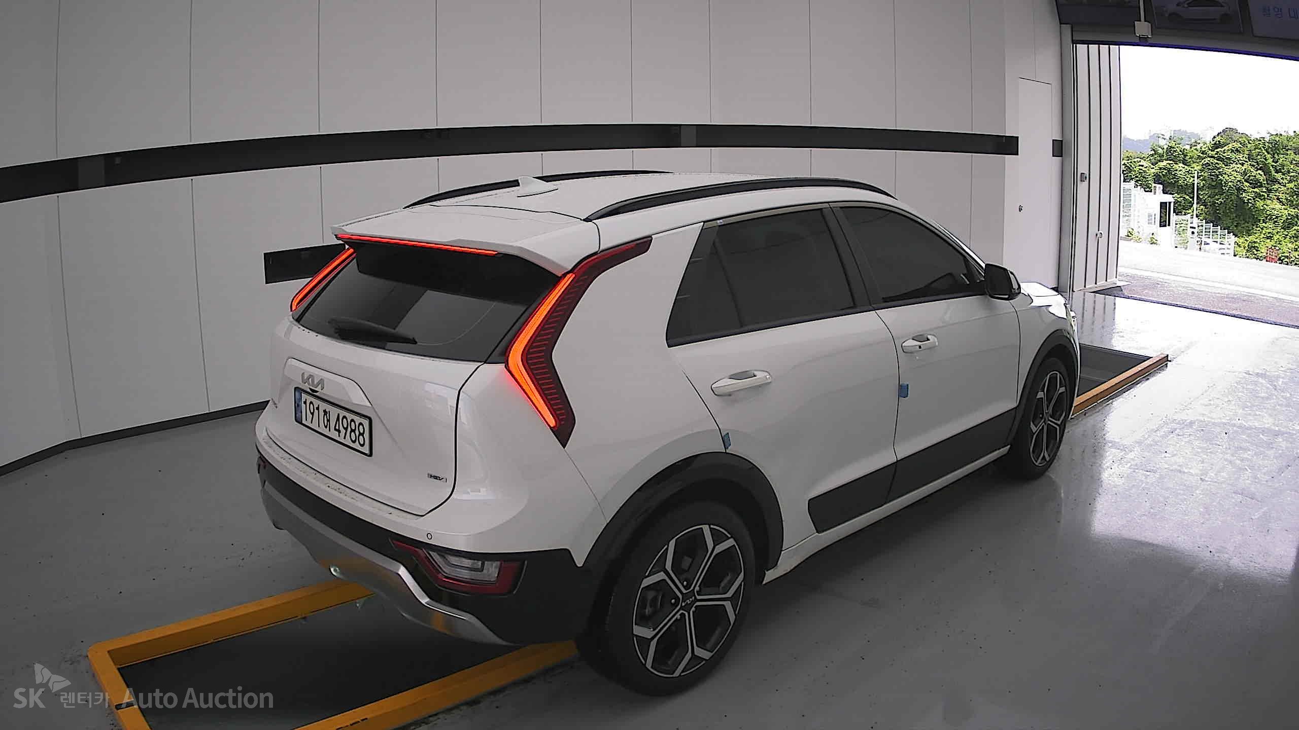 2022 - kia all-new niro
