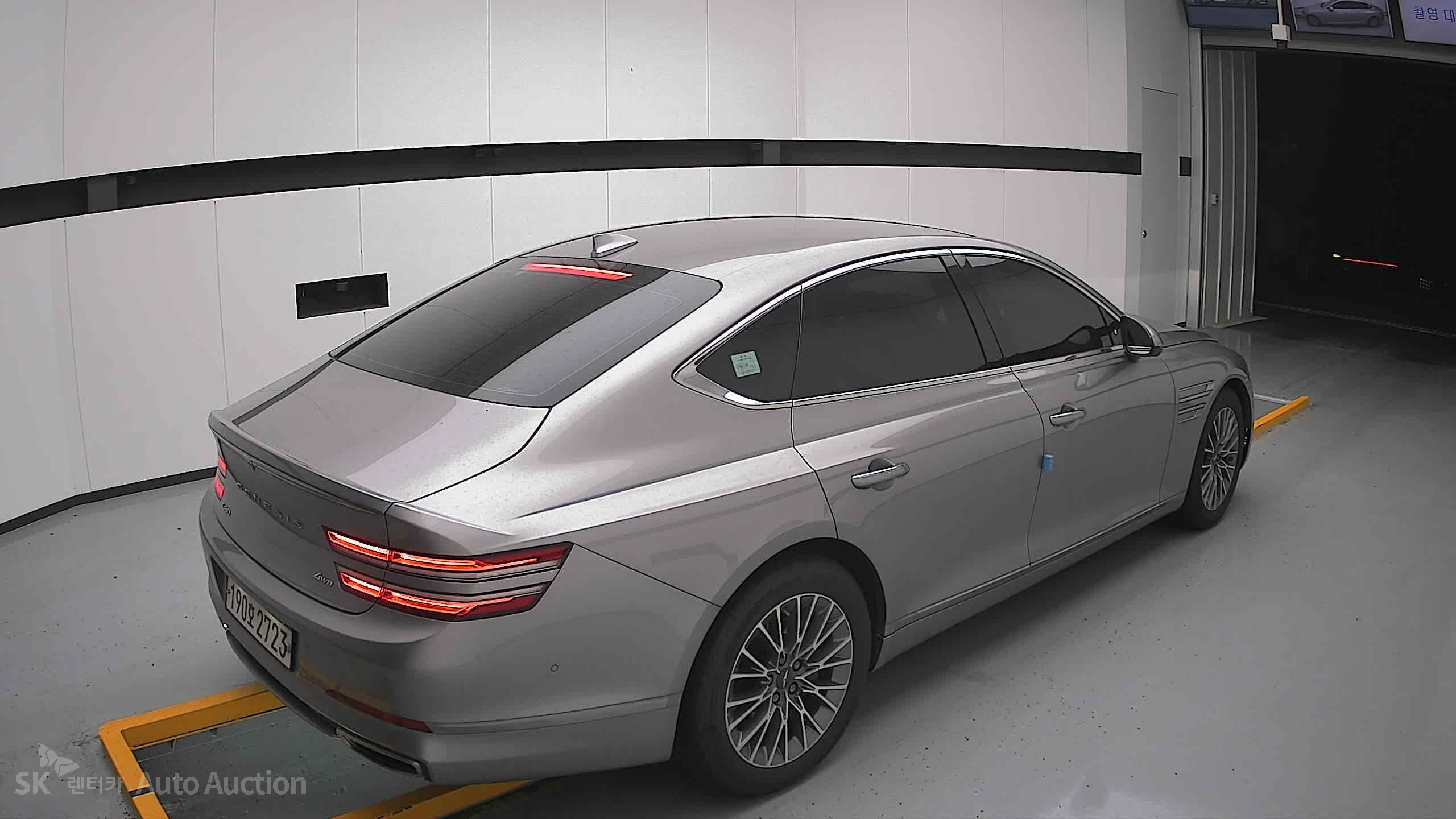2022 - genesis g80
